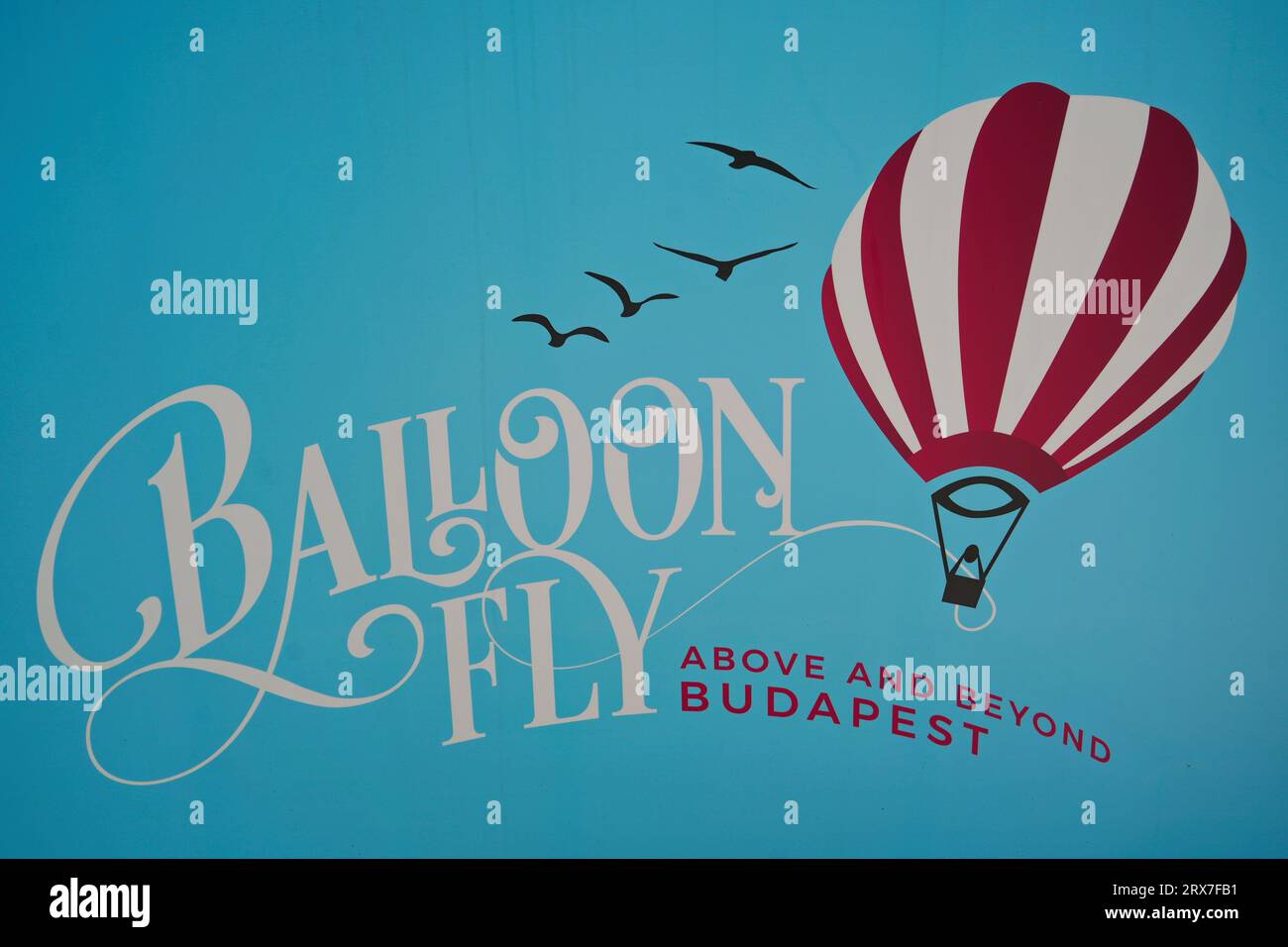 Budapest, Ungheria - 21 agosto 2023. Nuova attrazione turistica a Budapest in Ungheria. L'air ballon si trova nel parco cittadino di Budapest. Foto Stock