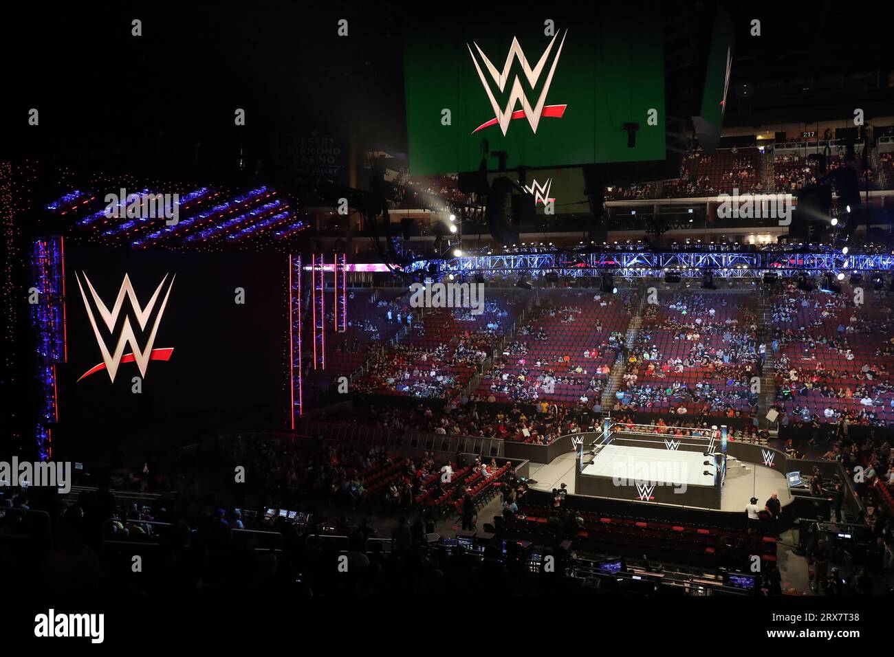 Glendale, Arizona, GLENDALE, ARIZONA, USA. 22 settembre 2023. WWE Smackdown alla Desert Diamond Arena il 22 settembre 2023 a Glendale, Arizona. (Foto di Alejandro Salazar/PxImages) (immagine di credito: © Alejandro Salazar/PX Imagens via ZUMA Press Wire) SOLO USO EDITORIALE! Non per USO commerciale! Foto Stock