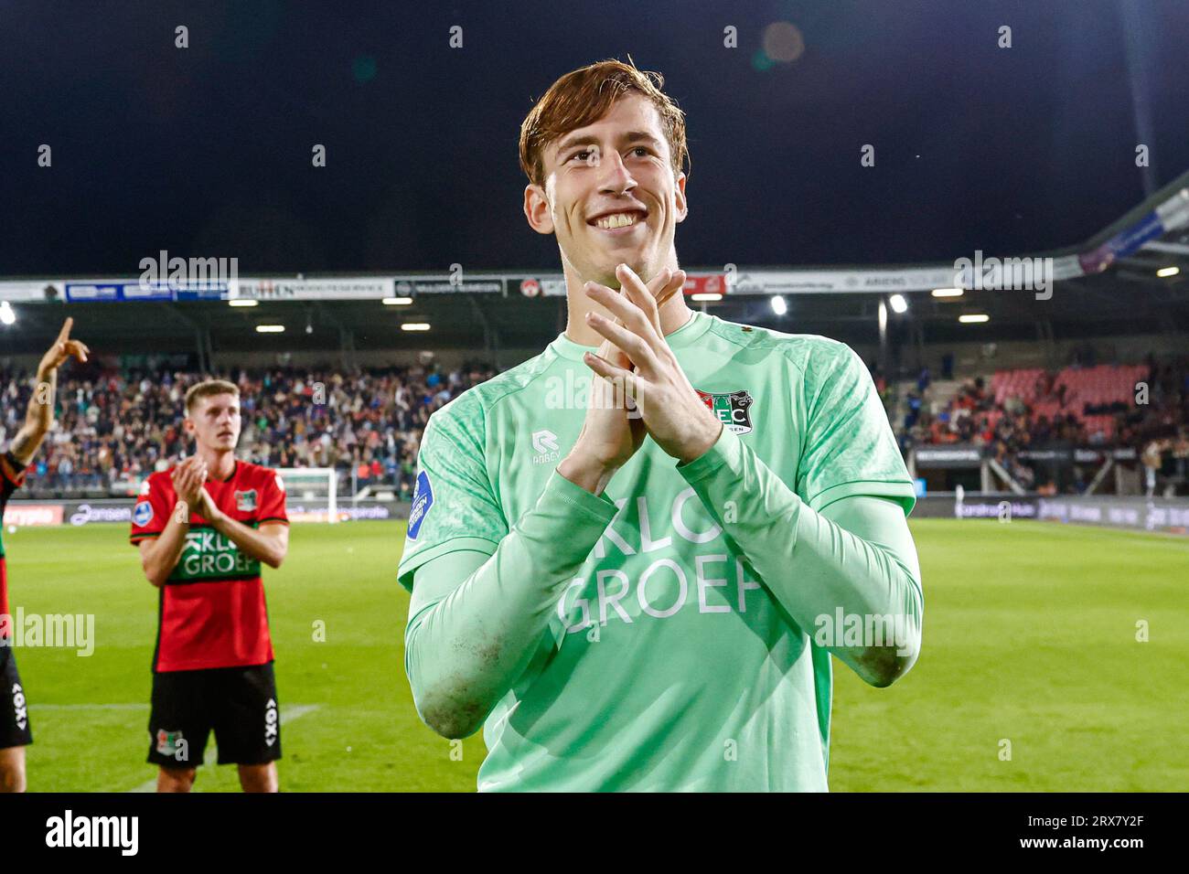 Nijmegen, Paesi Bassi. 23 settembre 2023. NIJMEGEN, PAESI BASSI - 23 SETTEMBRE: Il portiere Robin Roefs del NEC celebra la vittoria delle sue squadre durante l'Eredivisie match olandese tra NEC e FC Utrecht a Goffertstadion il 23 settembre 2023 a Nijmegen, Paesi Bassi. (Foto di Broer van den Boom/Orange Pictures) credito: Orange Pics BV/Alamy Live News Foto Stock