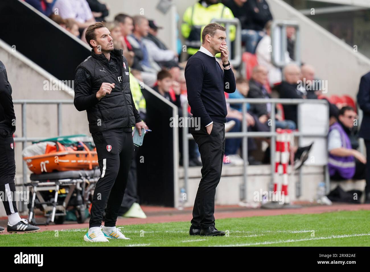 Rotherham, Regno Unito. 23 settembre 2023. Il Rotherham United Manager Matt Taylor durante la partita Rotherham United FC contro Preston North End FC Sky BET EFL Championship all'Aesseal New York Stadium, Rotherham, Regno Unito il 23 settembre 2023 Credit: Every Second Media/Alamy Live News Foto Stock