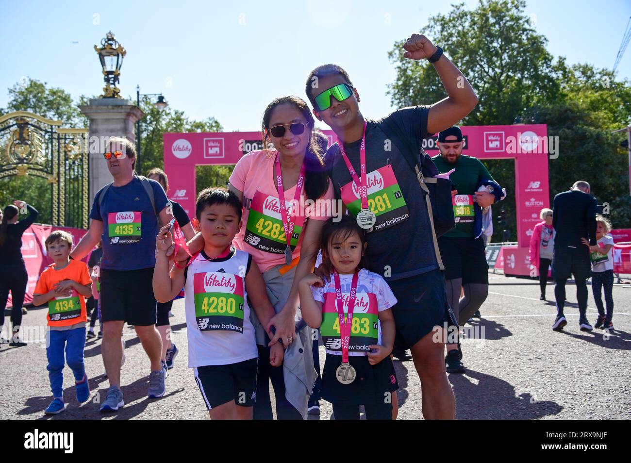 Londra, Regno Unito. 23 settembre 2023. Il Vitality Westminster Mile del 2023 segna il decimo anniversario dell'evento olimpico del 2012 al Green Park. Credito: Vedere li/Picture Capital/Alamy Live News Foto Stock