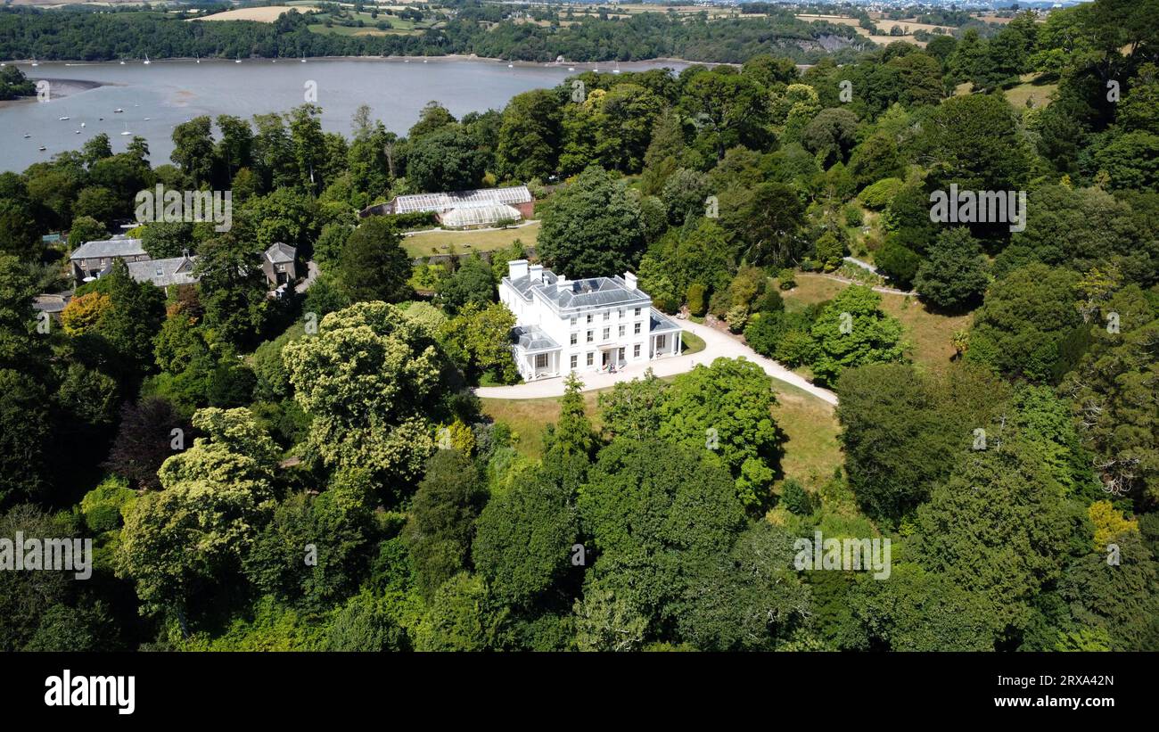 Greenway House, River Dart, Devon, Inghilterra: DRONE VIEW: Greenway House era precedentemente di proprietà della famosa scrittrice di crimini, Agatha Christie. Foto Stock