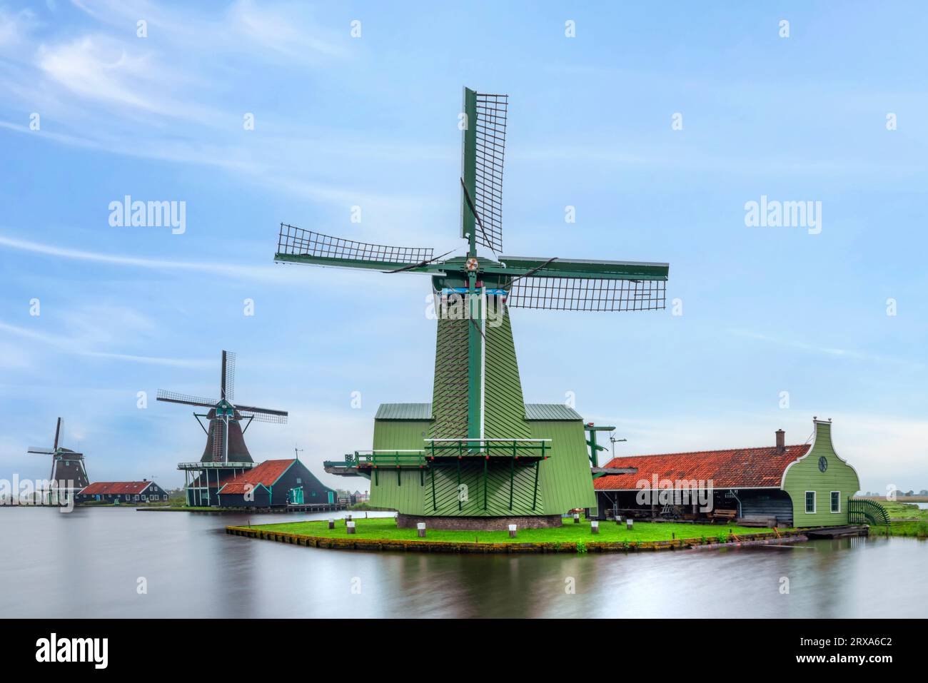Tradizionale villaggio olandese di Zaanse Schans nell'Olanda settentrionale, Paesi Bassi Foto Stock