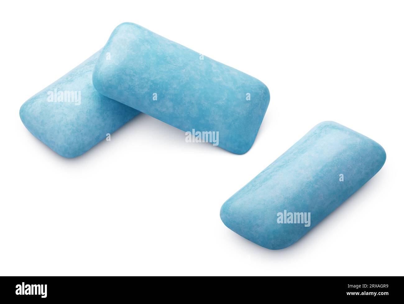 Tre pezzi di gomme da masticare o da bolle isolati su bianco con percorso di ritaglio Foto Stock