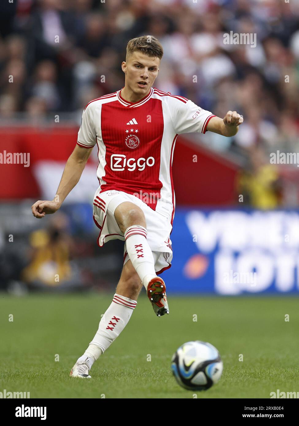 AMSTERDAM - Anton Gaaei dell'Ajax durante il match olandese Eredivisie tra Ajax e Feyenoord alla Johan Cruijff Arena il 24 settembre 2023 ad Amsterdam, Paesi Bassi. ANP MAURICE VAN STEEN Foto Stock