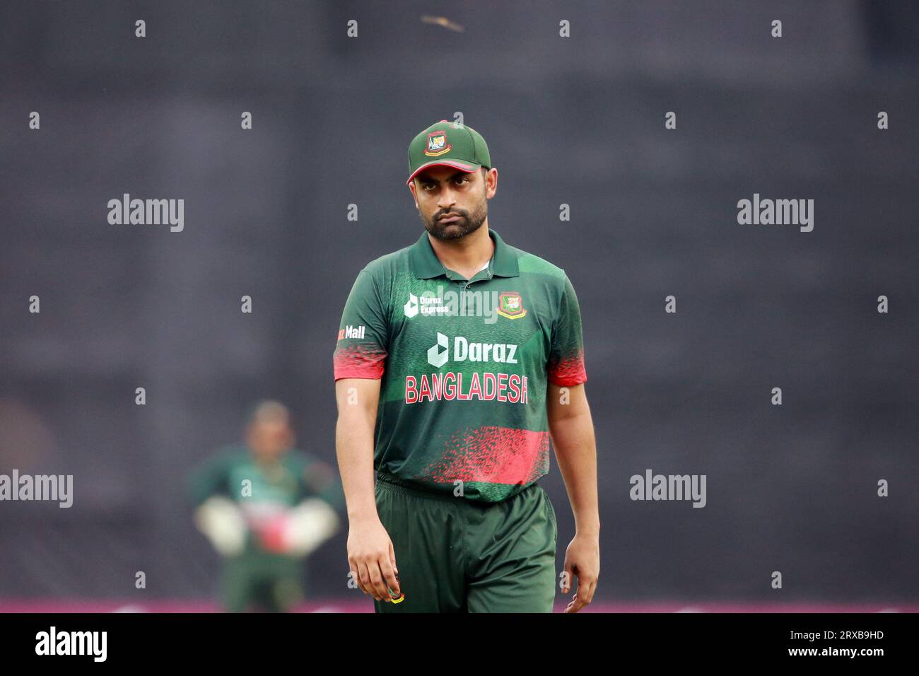 Il bengalese Tamim Iqbal Khan ha aperto la gara durante la seconda partita ODI del Bangladesh e della nuova Zelanda allo Sher-e-Bangla National Cricket Stadium di Mirpur, DH Foto Stock