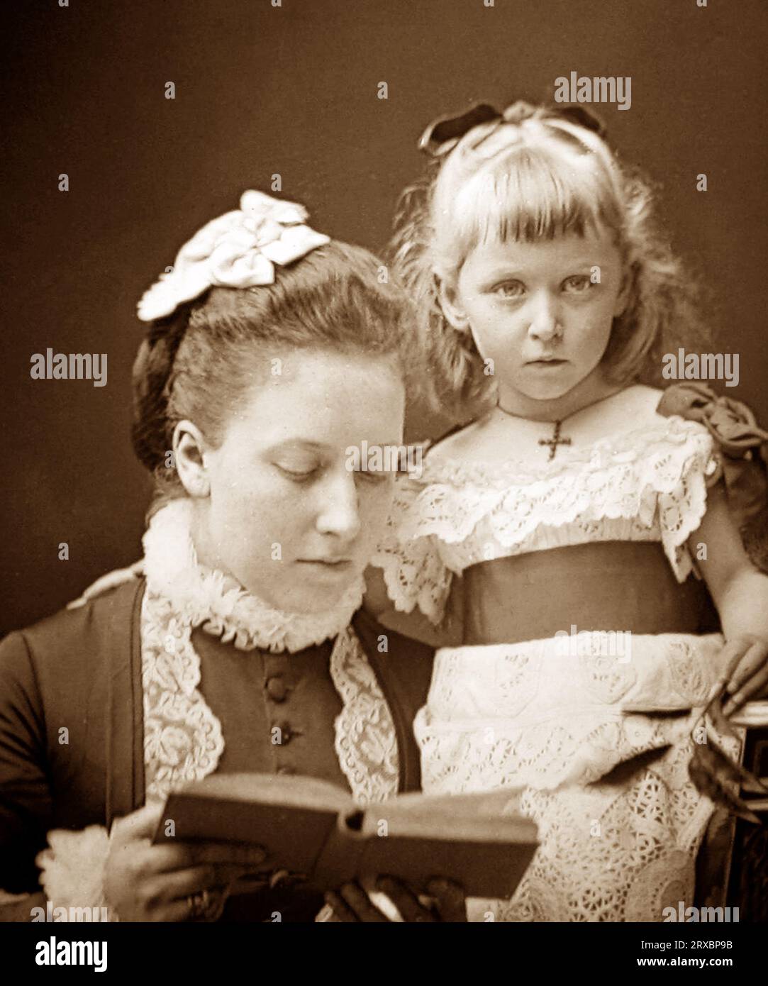 Principessa Elena nota anche come principessa cristiana, terza figlia della regina Vittoria, e di sua figlia la principessa Maria Luisa Foto Stock