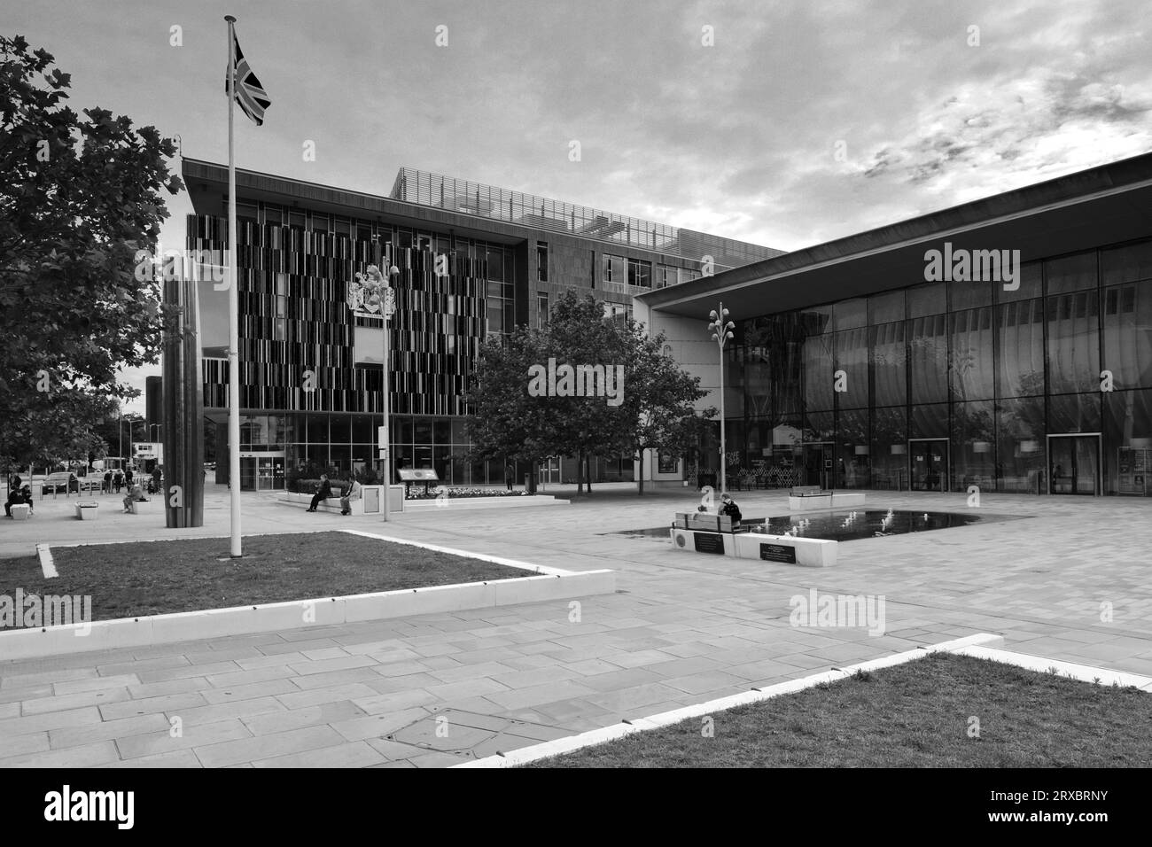 The Sir Nigel Gresley Square, Civic Office and Cast Performance Venue, Waterdale, Doncaster, South Yorkshire, Inghilterra, REGNO UNITO Foto Stock