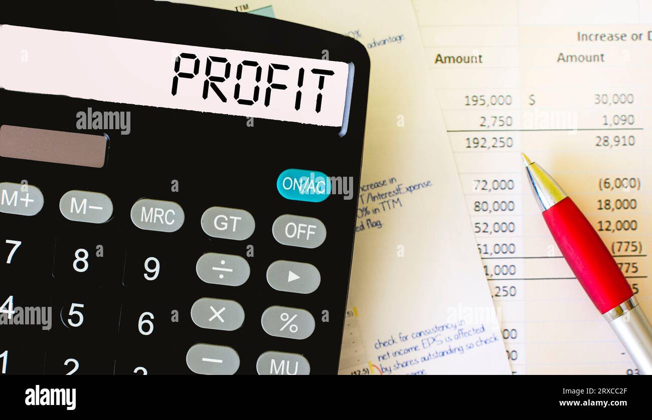 Profit.Calculator con la parola PROFIT. Business, finanza, marketing, concetto di e-commerce. Foto Stock