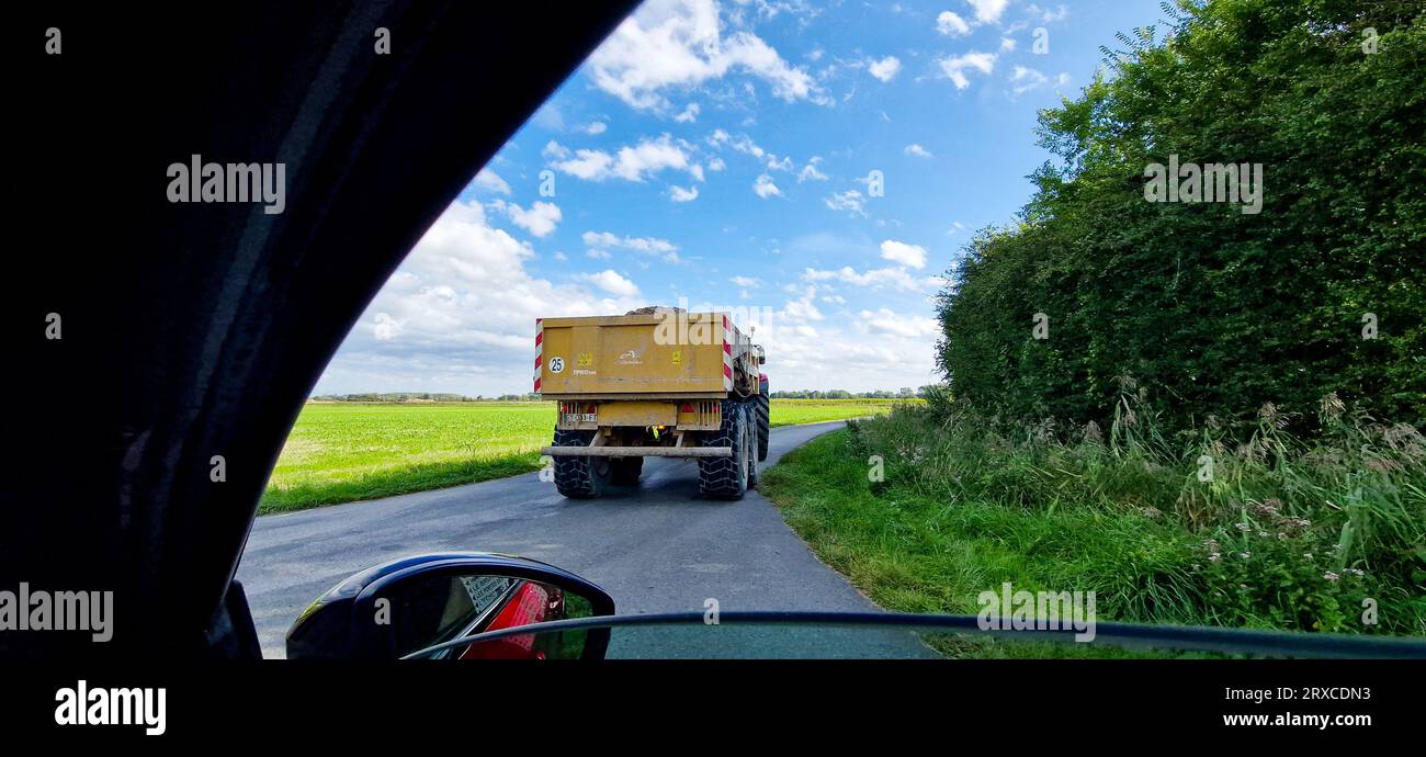 Guidando in un raid di Picardie, Baie de somme, Hauts-de-France, Francia Foto Stock