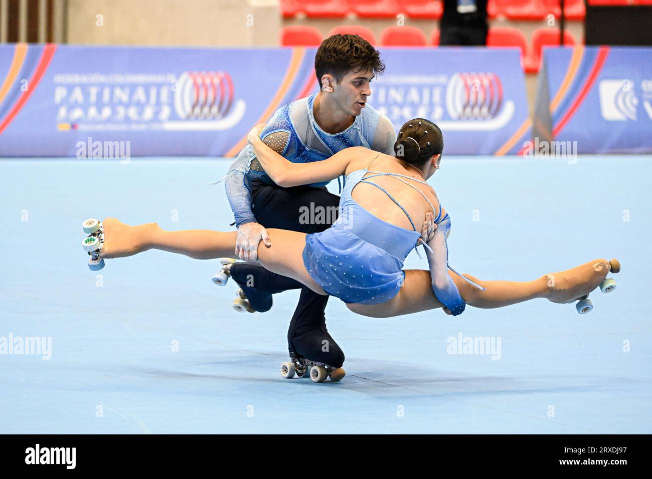 Micol MILLS & Tommaso CORTINI (ITA), durante Senior Pairs, Short Program, ai Campionati Mondiali di pattinaggio artistico Ibagu-Tolima 2023, al Parque Deportivo Municipal, il 22 settembre 2023 a Ibagu, Colombia. Crediti: Raniero Corbelletti/AFLO/Alamy Live News Foto Stock