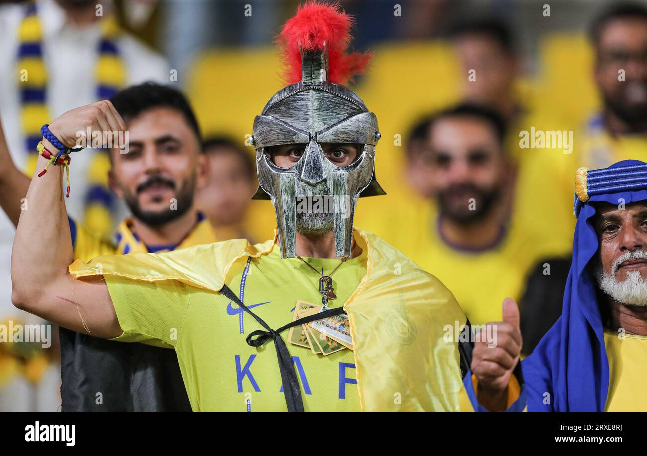 I tifosi tifosi hanno tifosi prima della partita al-Nassr SFC contro al-Ahli Saudi FC giorno 7 della SAFF Roshn Saudi Pro League 2023-24 al King Saud University Stadium il 14 settembre 2023 a Riyadh, Arabia Saudita. Foto di Stringer / Power Sport Images Foto Stock