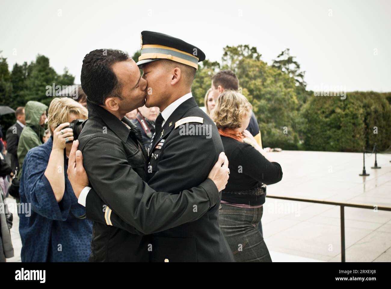 Un ex tenente dell'esercito che è stato dimesso dall'esercito dopo aver ammesso di essere gay sta combattendo per abrogare l'atto "non chiedere... non dire". Egli è con l'organizzazione, 'Cavalieri Foto Stock