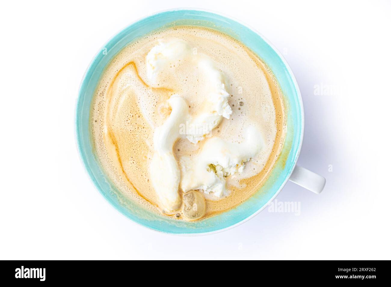 caffè con base di latte e gelato. Cibo e bevande da vicino. Foto di alta qualità Foto Stock