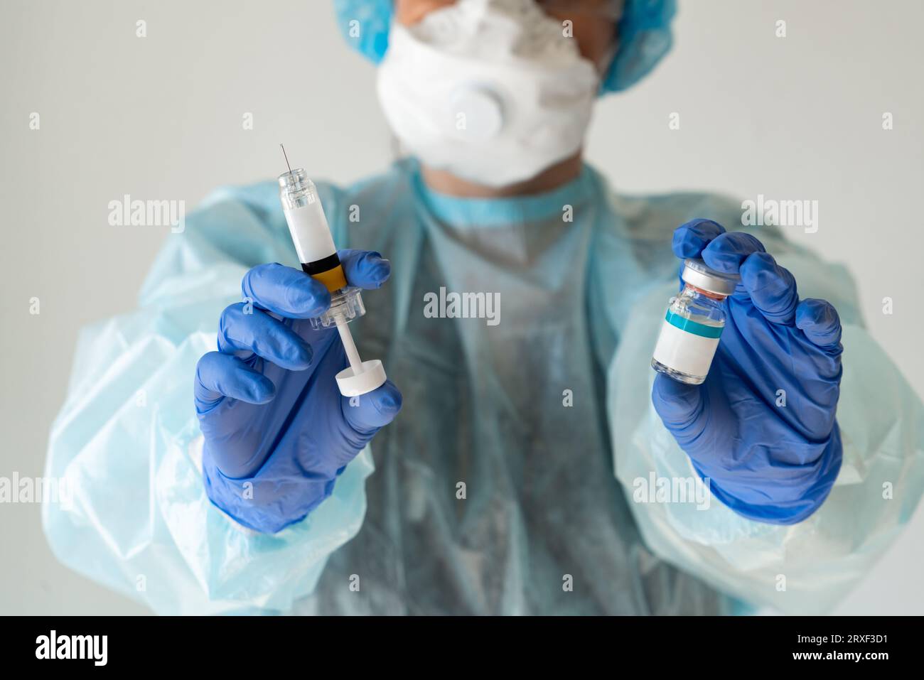 Il medico contiene la siringa e la medicina per iniezione. Foto Stock