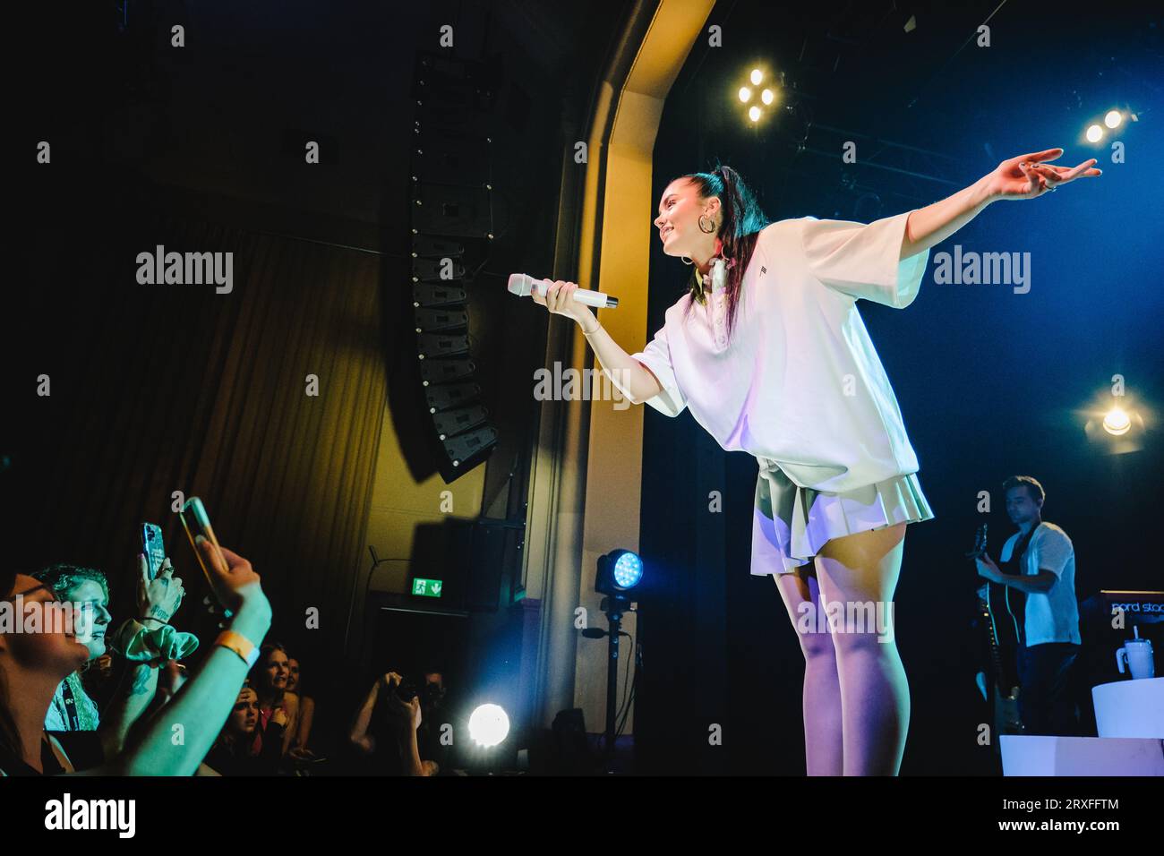 Berna, Svizzera. 23 settembre 2023. La cantante e cantautrice britannico-canadese Lauren Spencer-Smith esegue un concerto dal vivo al Bierhübeli di Berna. (Foto: Gonzales Photo - Tilman Jentzsch). Foto Stock