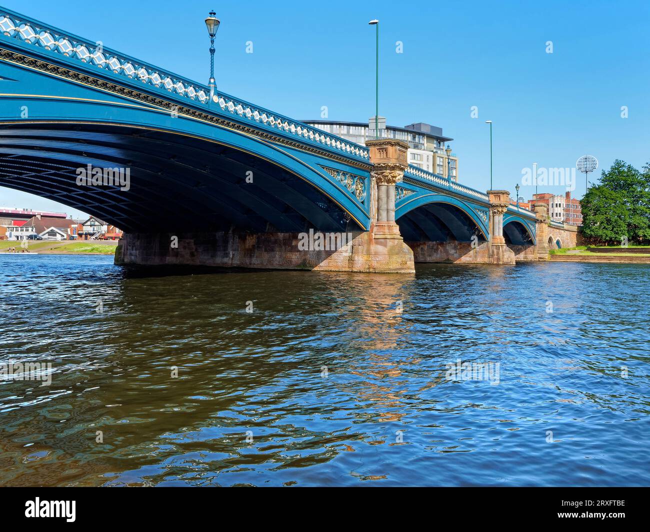 Regno Unito, Nottingham, Trent Bridge e River Trent Foto Stock