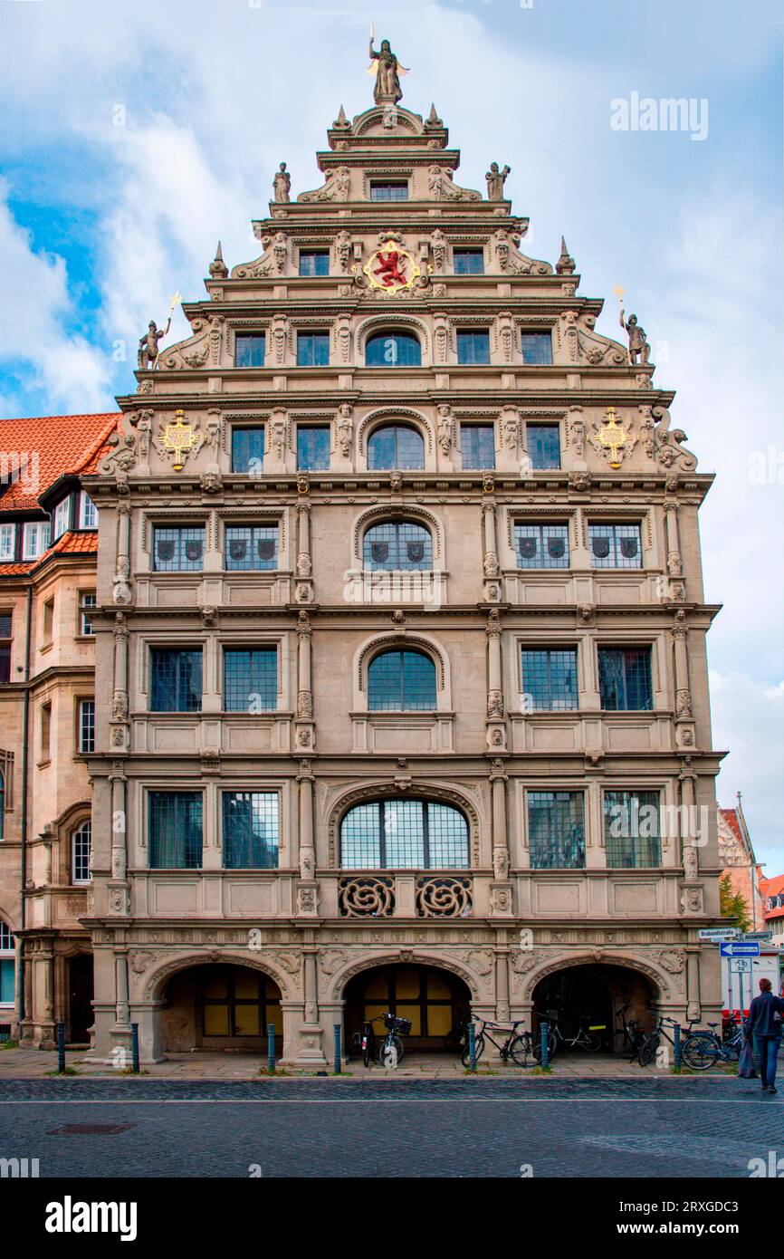 Ex Gewandhaus sul Altstadtmarkt, ora utilizzato dalla camera dell'industria e del commercio di Braunschweig, bassa Sassonia, Germania Foto Stock