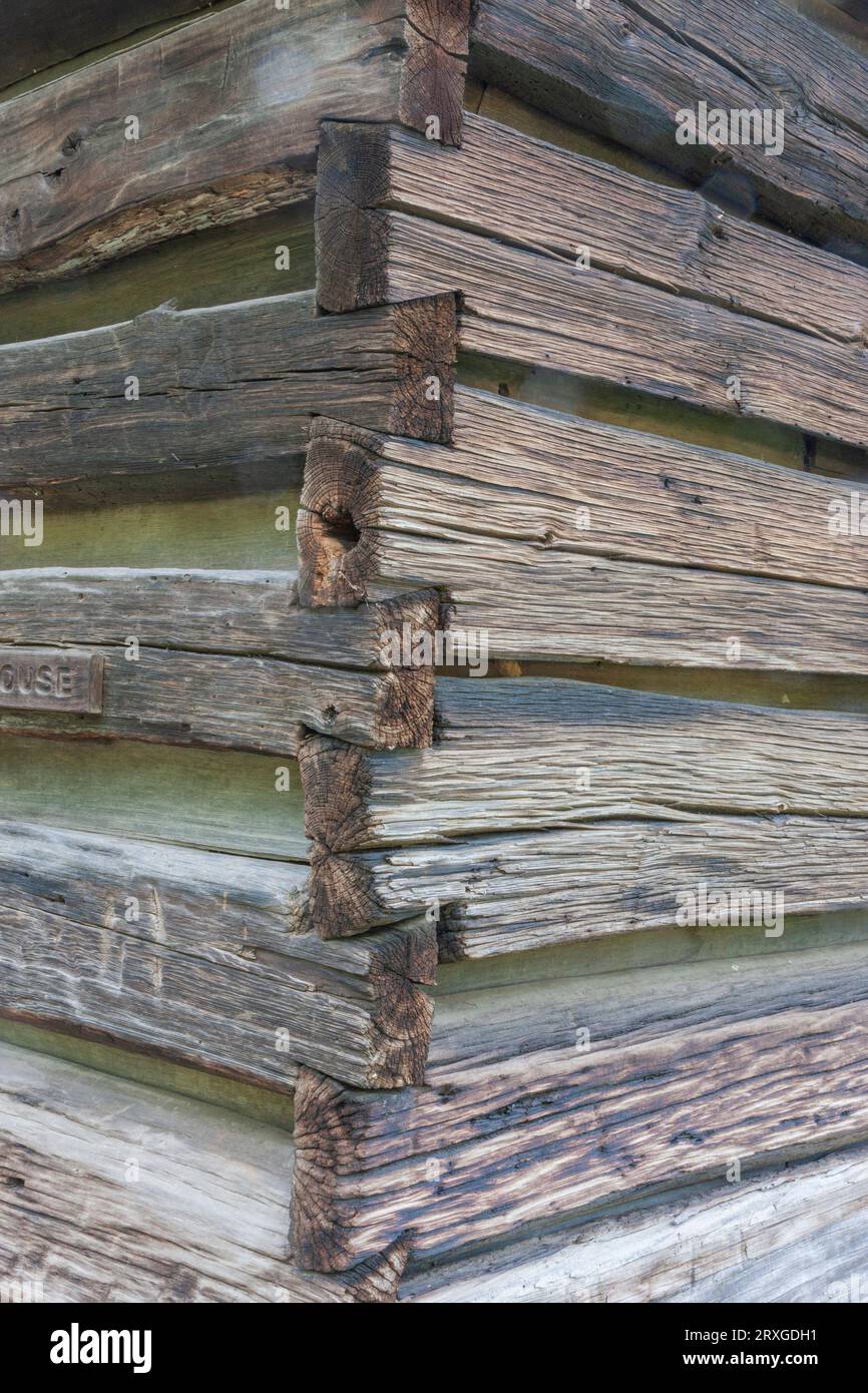 Edifici storici, museo di memorie viventi e giardini presso il Mountain Farm Museum nel Great Smoky Mountains National Park nel North Carolina. Foto Stock