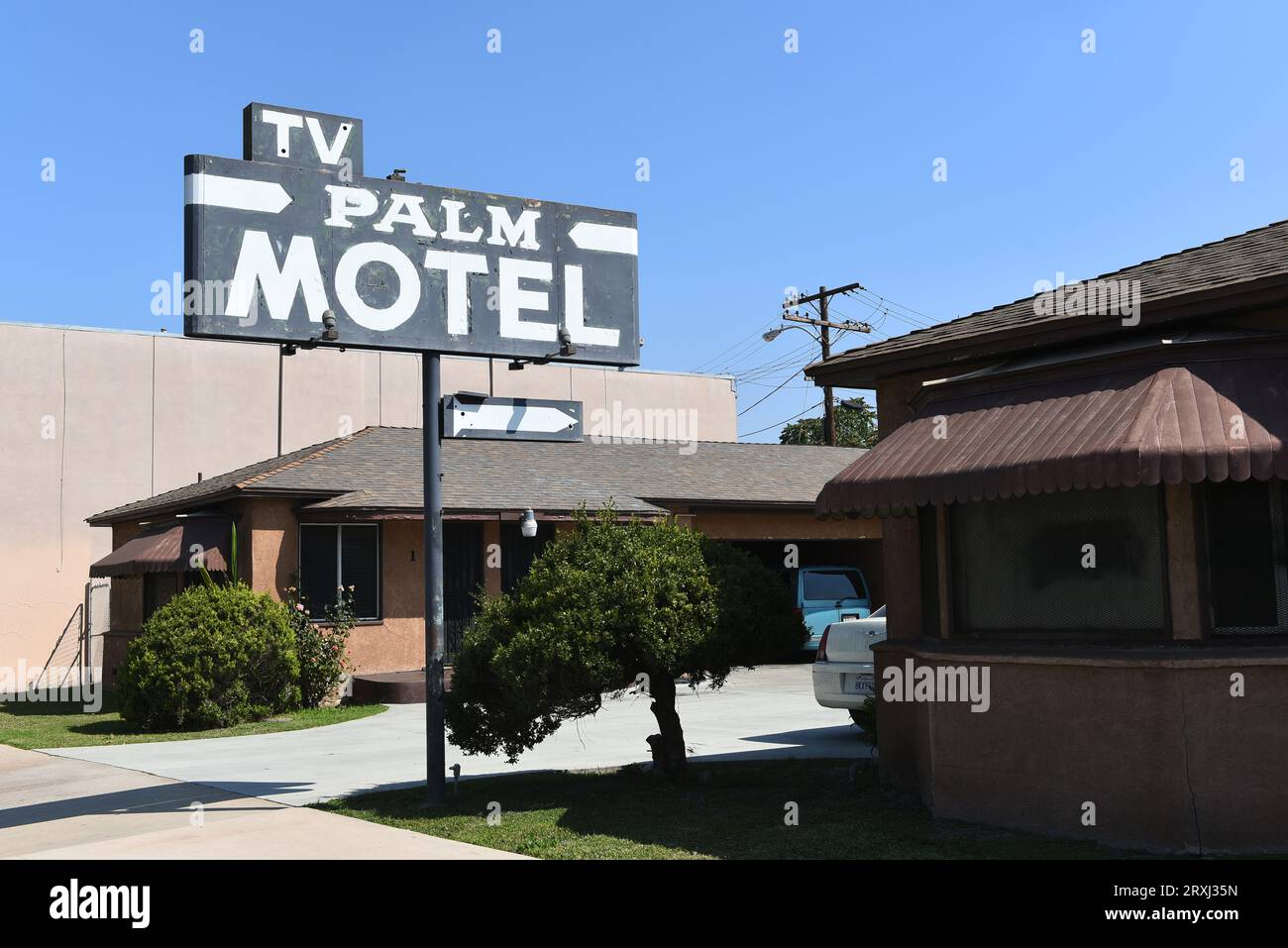 SANTA ANA, CALIFORNIA - 24 SETTEMBRE 2023: The Palm Motel nello storico South Main Business District. Foto Stock