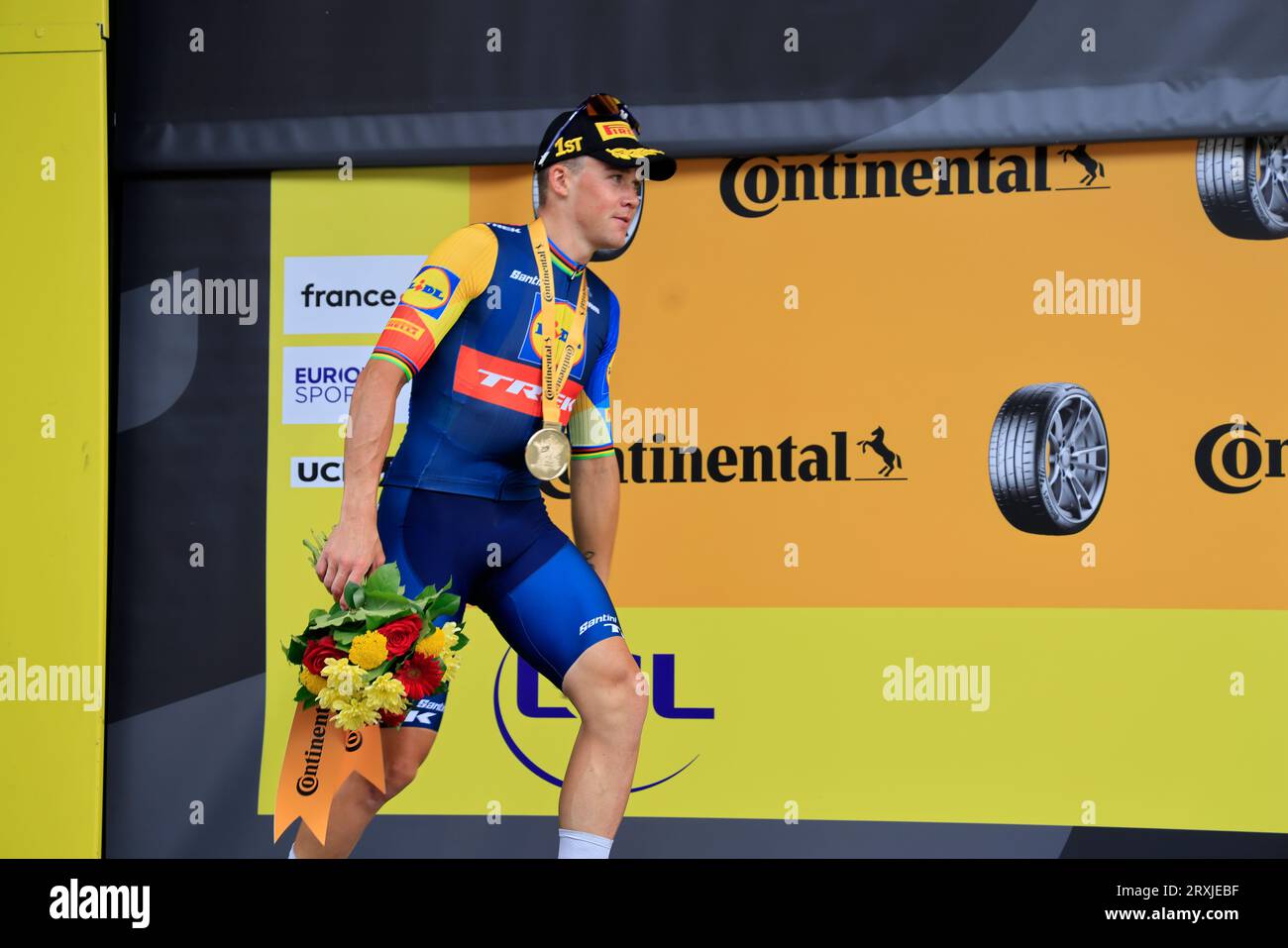Limoges, Francia. 8 luglio 2023. Mads Pedersen del team Lidl-Trek vince l'ottava tappa del Tour de France 2023 Libourne-Limoges a Limoges. Limoges, Foto Stock