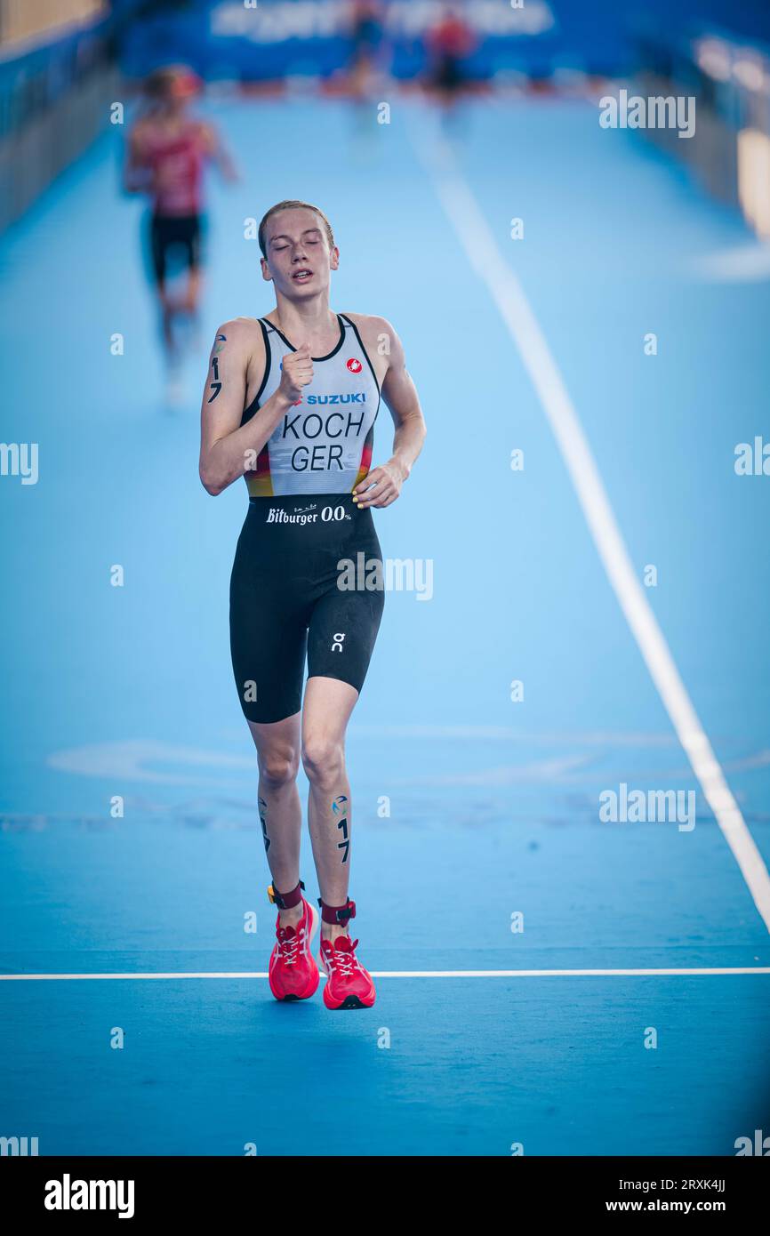 Annika Koch partecipa a Pontevedra nel World Triathlon Championship Series 2023. Foto Stock