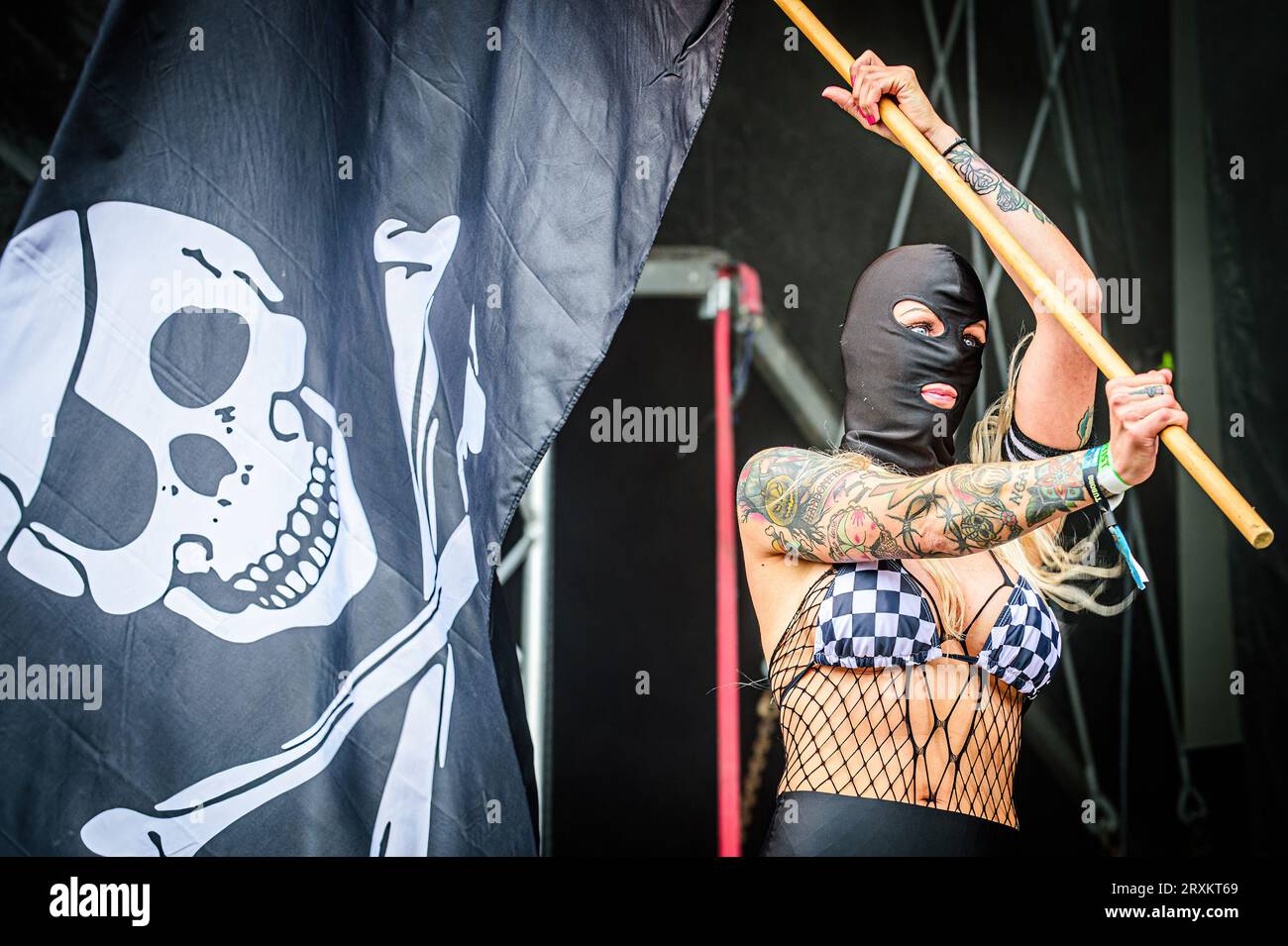 Horsens, Danimarca. 12 agosto 2023. Il gruppo punk rock danese Skullclub esegue un concerto dal vivo durante il festival metal danese Jailbreak 2023 a Horsens. (Foto: Gonzales Photo - Sebastian Dammark). Foto Stock
