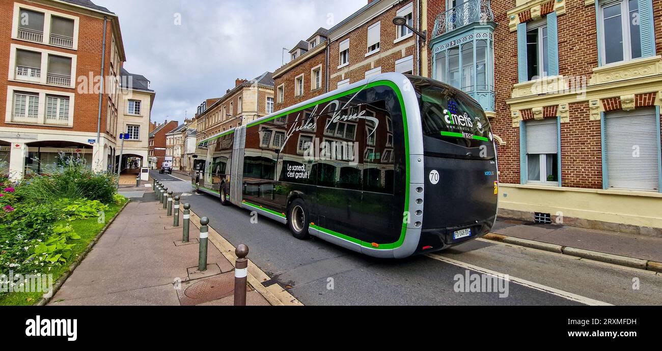 Autobus a biogas, Square Jules Bocquet, Amiens, somme, Hauts-de-France, Francia Foto Stock