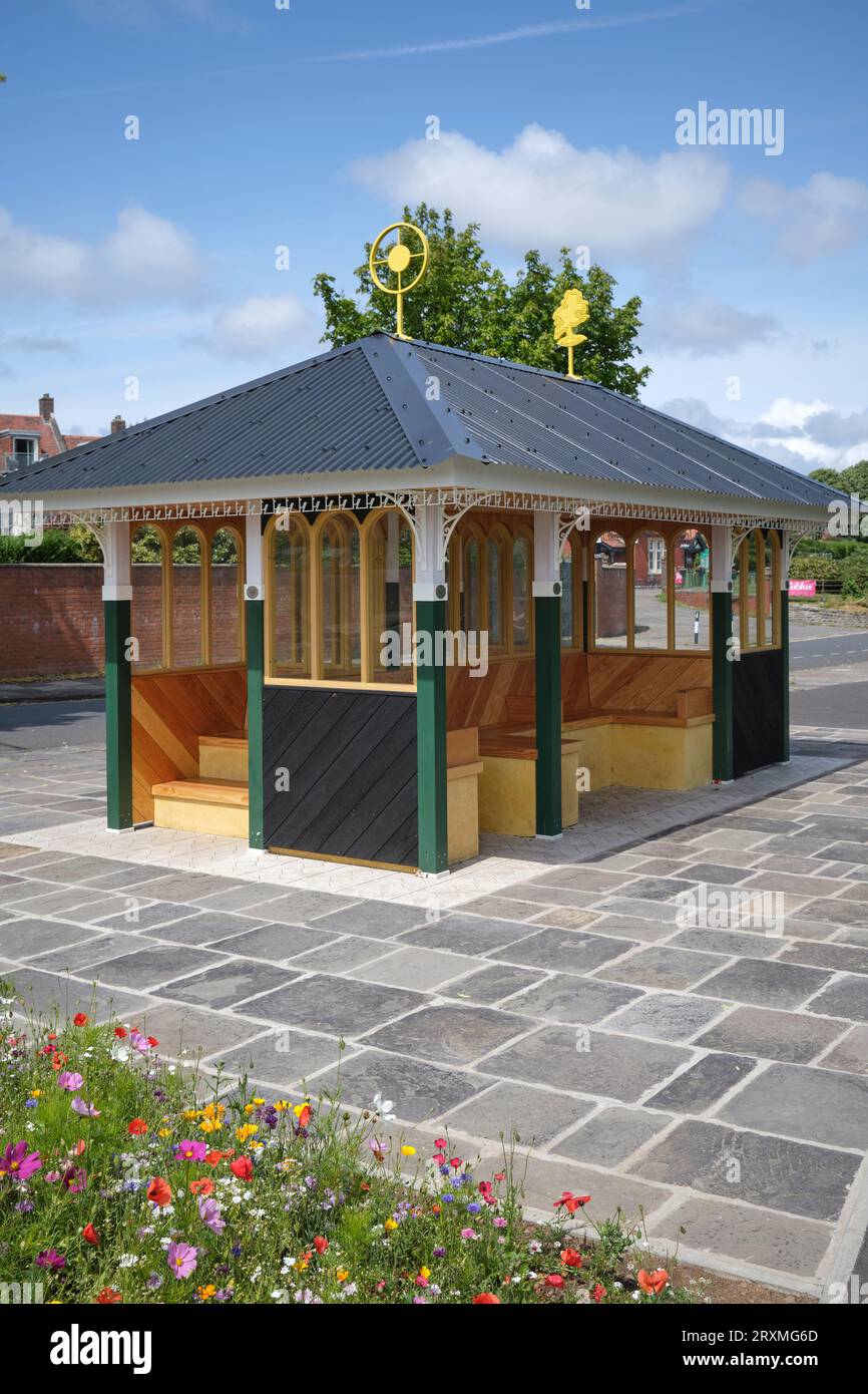 Public Shelter Cliff Hill Top Walk Penarth, Galles del Sud, Regno Unito Foto Stock