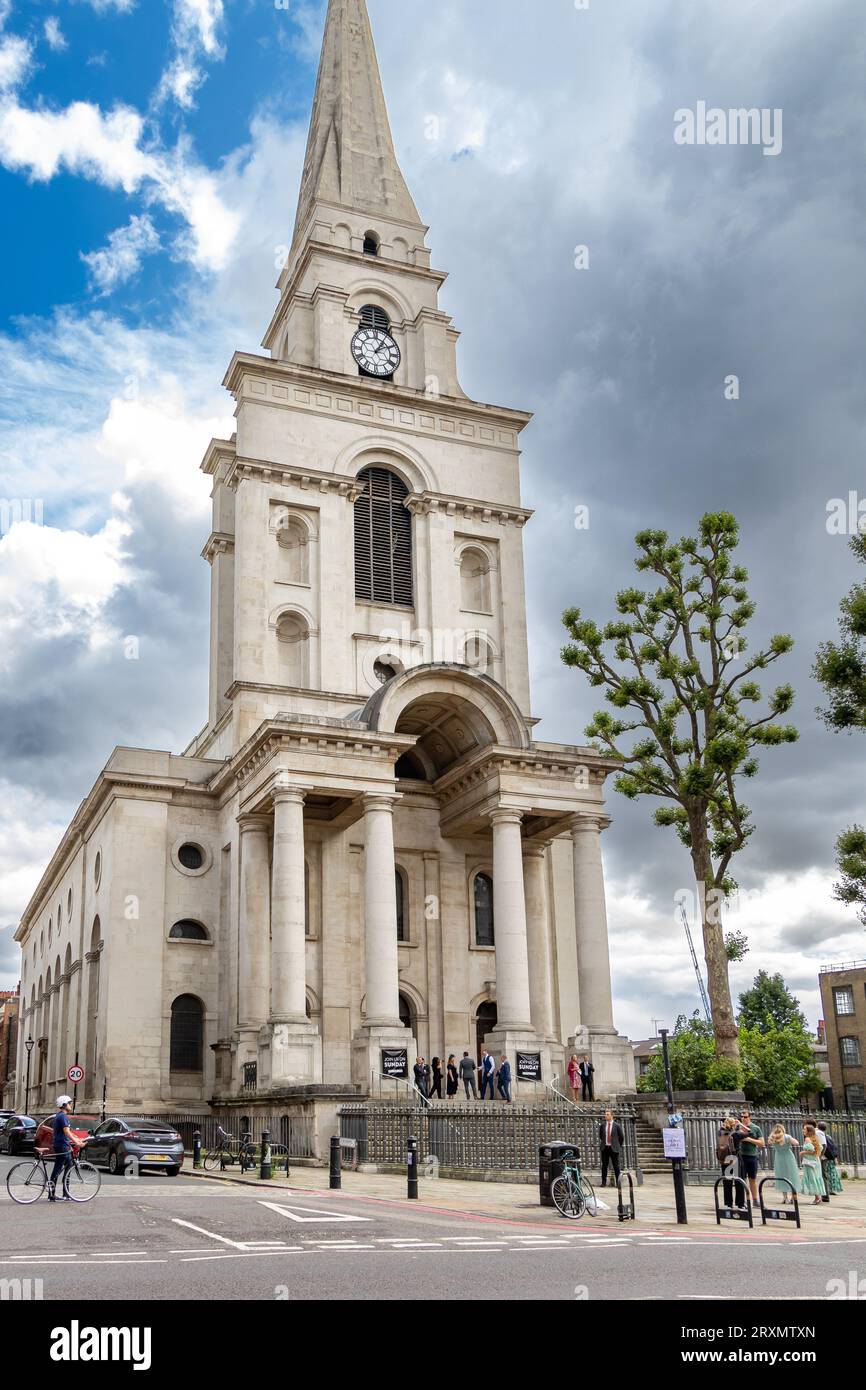 Christ Church Spitalfields Christ , una chiesa anglicana costruita tra il 1714 e il 1729 progettata da Nicholas Hawksmoor sulla Commercial Road, Londra E1 Foto Stock