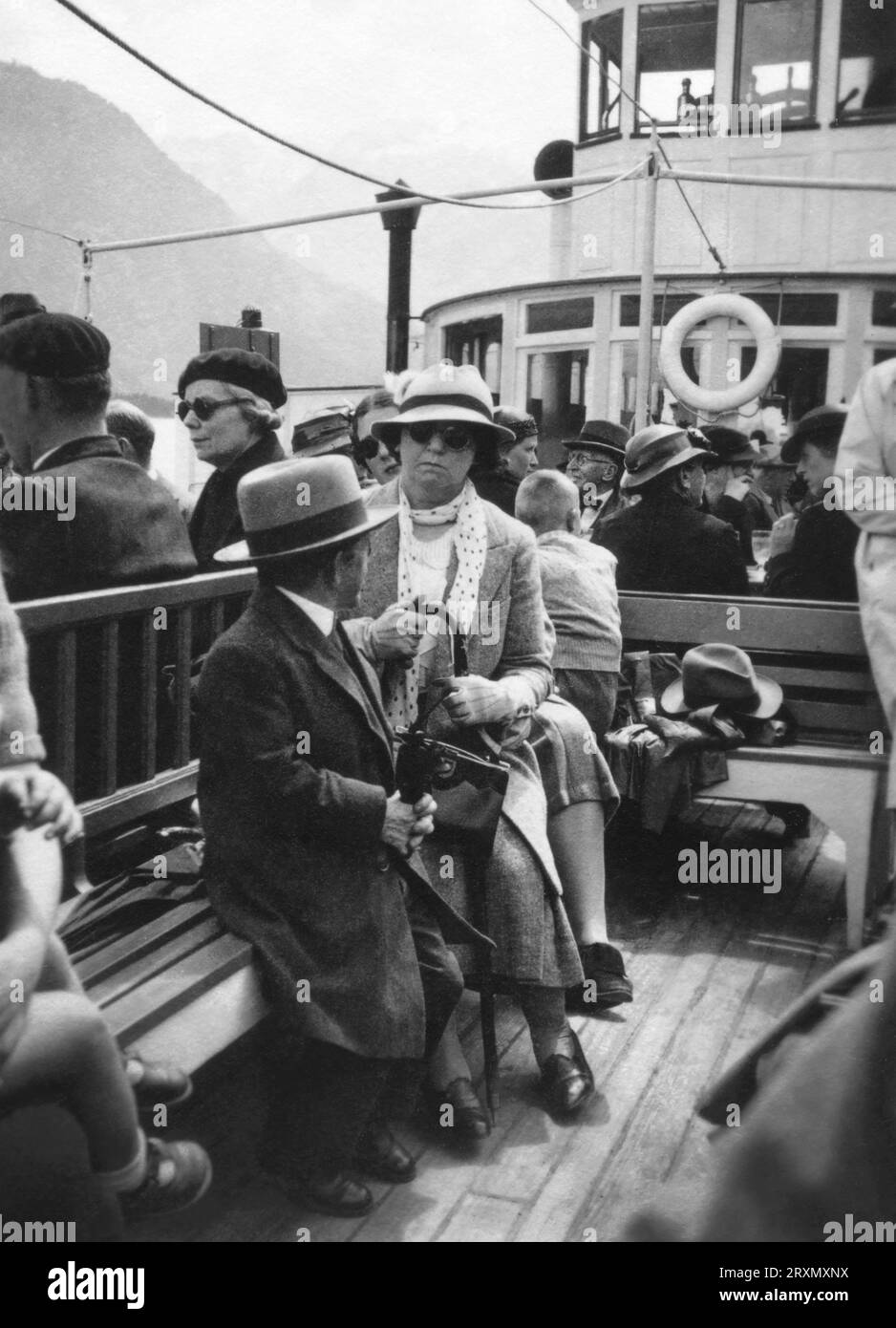 Crociera di piacere, laghi austriaci, anni '1930 Foto Stock