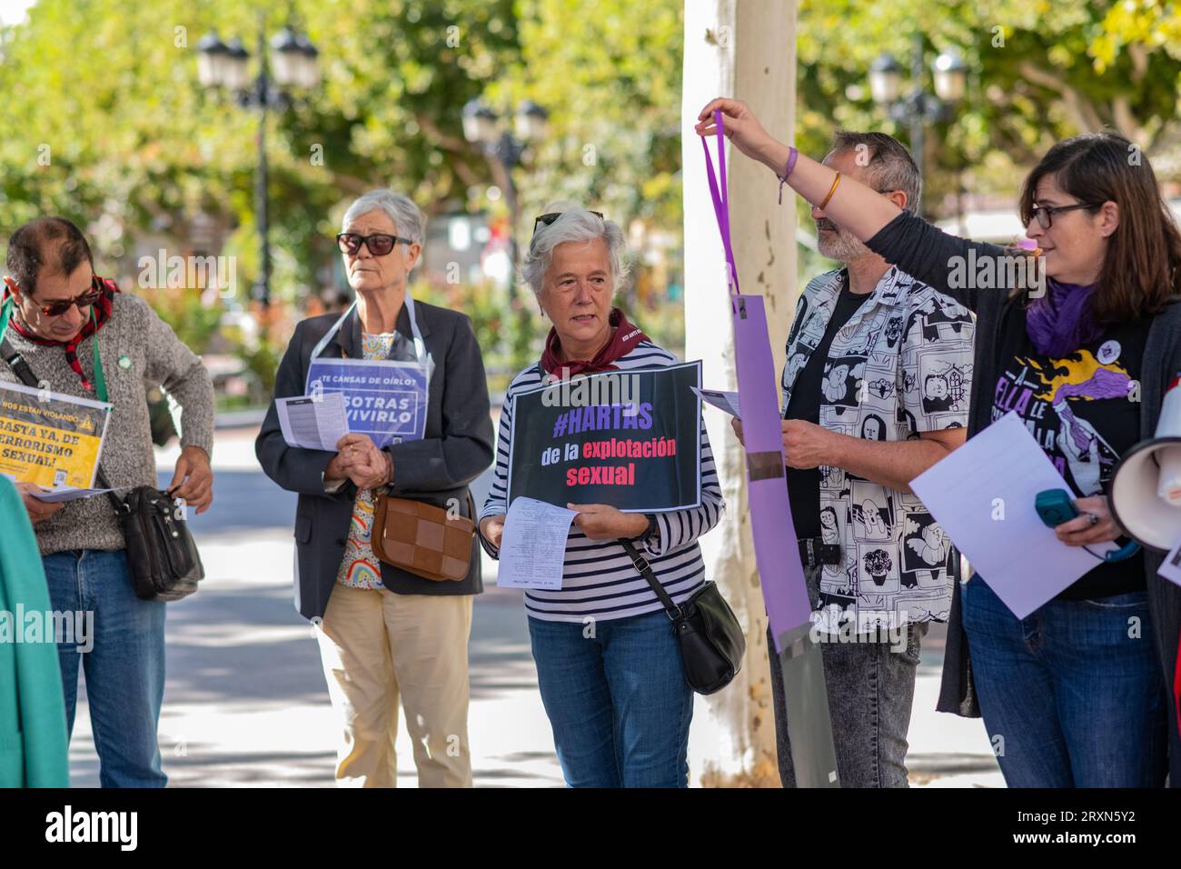 Logroño, la Rioja, Spagna - 23 settembre 2023. Le associazioni femministe abolizioniste manifestano contro la legalizzazione della prostituzione a Logr Foto Stock