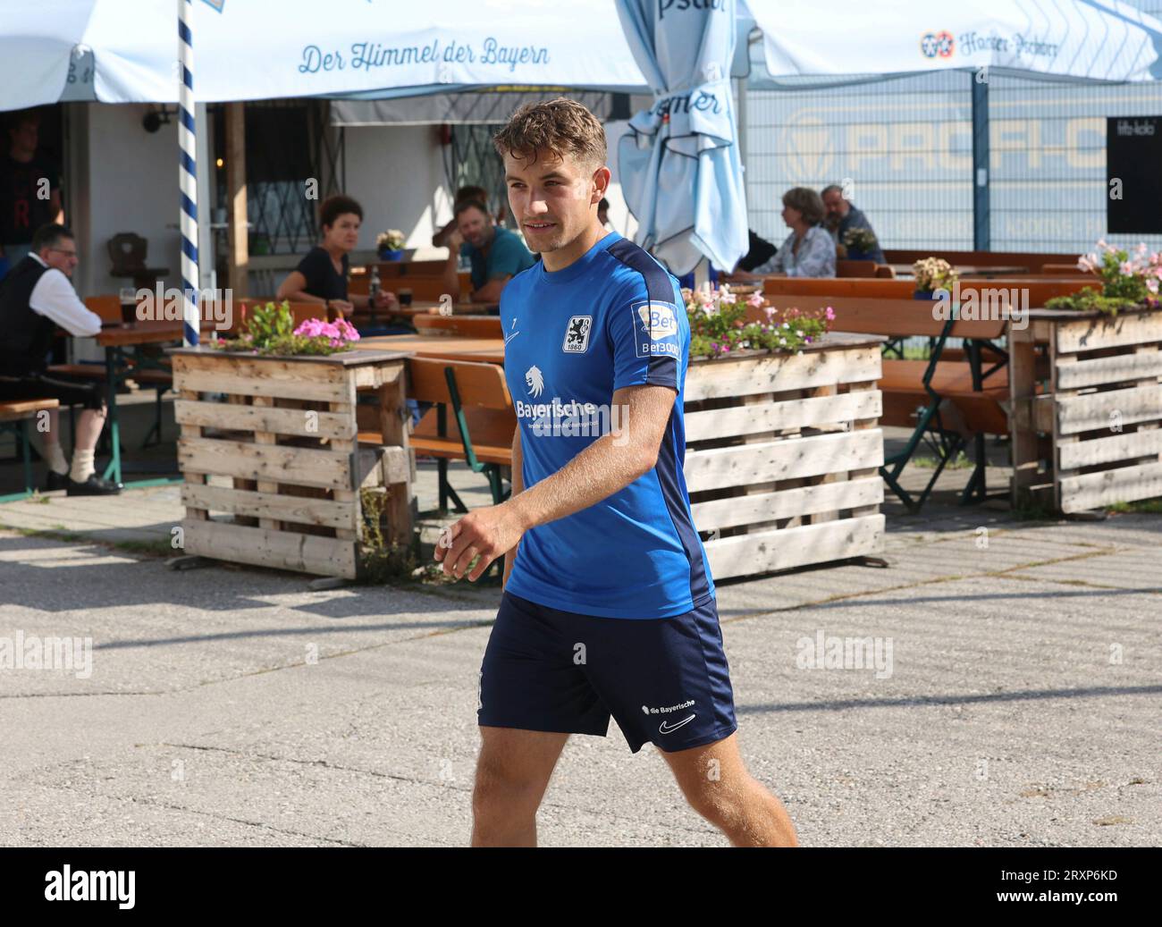 München, Deutschland 26. Settembre 2023: Fussball, Herren, 3.Liga, Saison 2023/2024, TSV 1860 München, formazione, Grünwalder Strasse 114 Julian Guttau (TSV 1860 München) Foto Stock