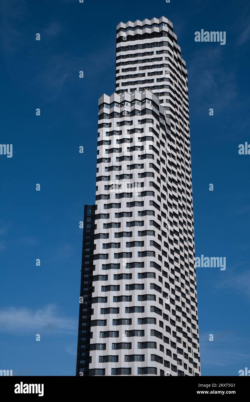 L'edificio modulare più alto d'Europa, a 158 metri e a 50 piani, vicino alla stazione di East Croydon, South London, Inghilterra, Regno Unito Foto Stock