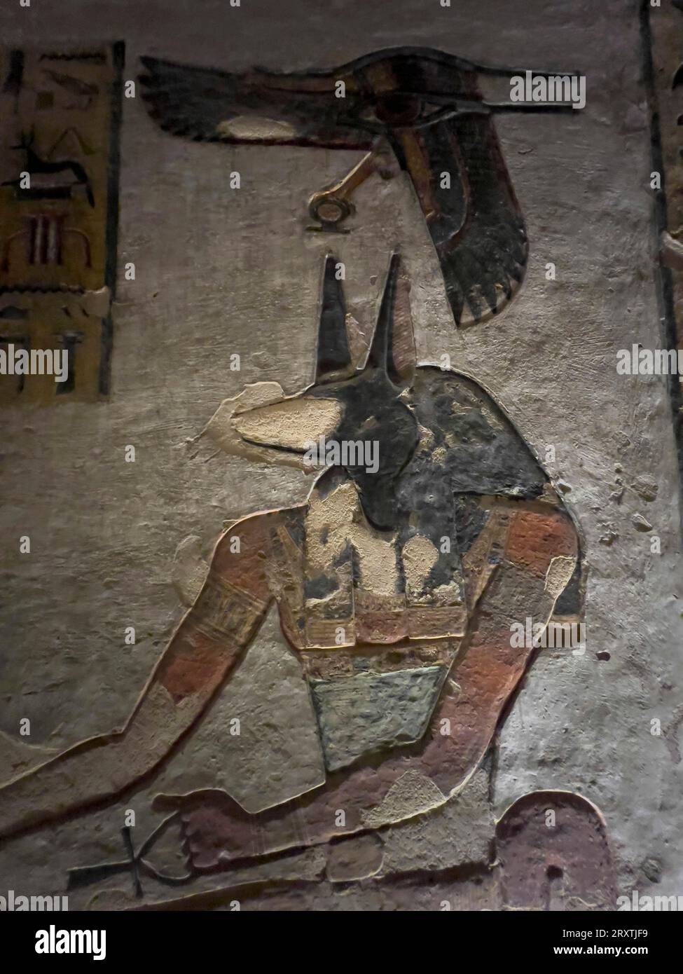 Rilievi e dipinti nella tomba KV11, la tomba dell'antico Ramses III egiziano, la Valle dei Re, sito patrimonio dell'umanità dell'UNESCO, Tebe Foto Stock