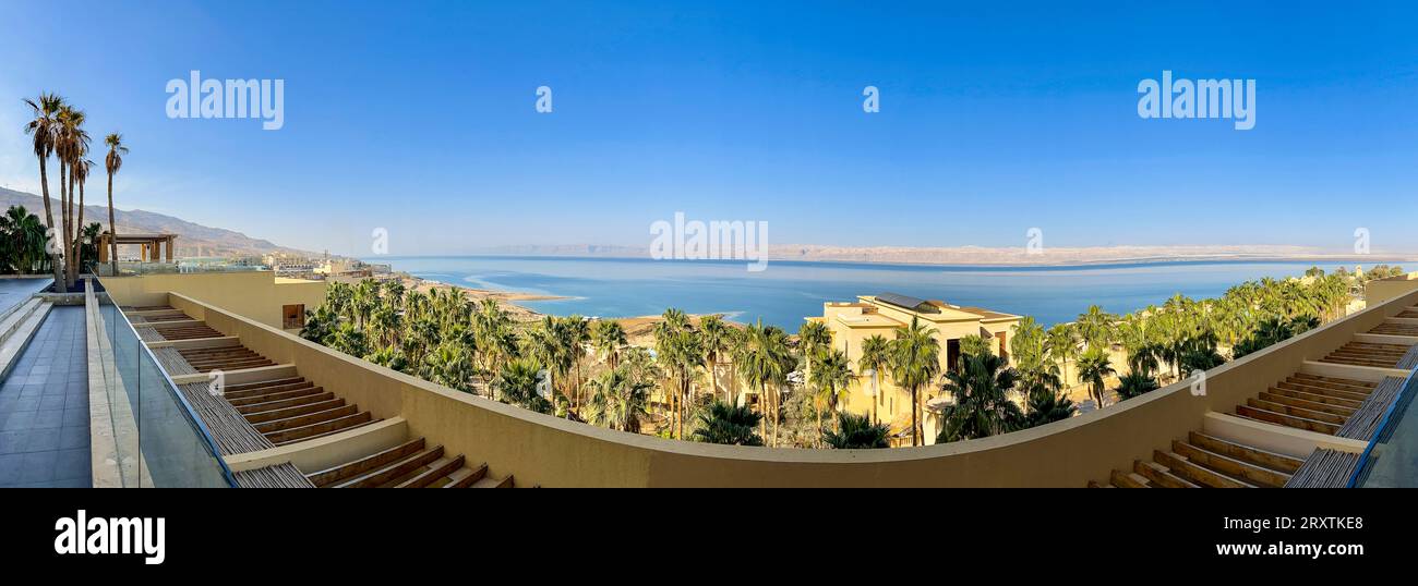 Kempinski Hotel Ishtar, un resort di lusso a cinque stelle sul Mar morto ispirato ai Giardini sospesi di Babilonia, Giordania, Medio Oriente Foto Stock