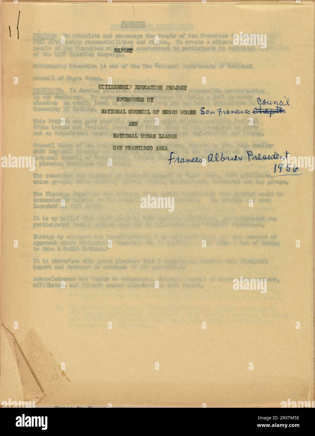 Un documento di sette (7) pagine composto da inchiostro nero scritto su carta mimetografica, situato tra le pagine 30 e 31 del libro di ritagli compilato da Frances Albrier (2010.60.1). La relazione descrive lo scopo, l'obiettivo e le attività del progetto di educazione alla cittadinanza. Il rapporto è stato scritto da Charles L. Tuner, segretario esecutivo. Foto Stock