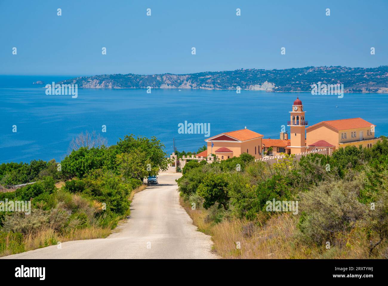 Veduta del Sacro Monastero della Santissima Theotokos di Sissia vicino a Lourdata, Cefalonia, Isole Ionie, Isole greche, Grecia, Europa Foto Stock