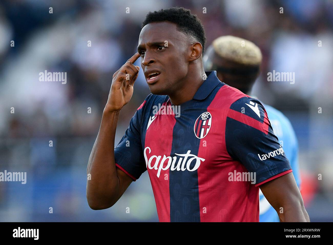 Jhon Lucumi del Bologna FC gestisce durante la partita di serie A Tim tra Bologna FC e SSC Napoli allo Stadio Renato Dall'Ara il 24 settembre 2023 in B. Foto Stock