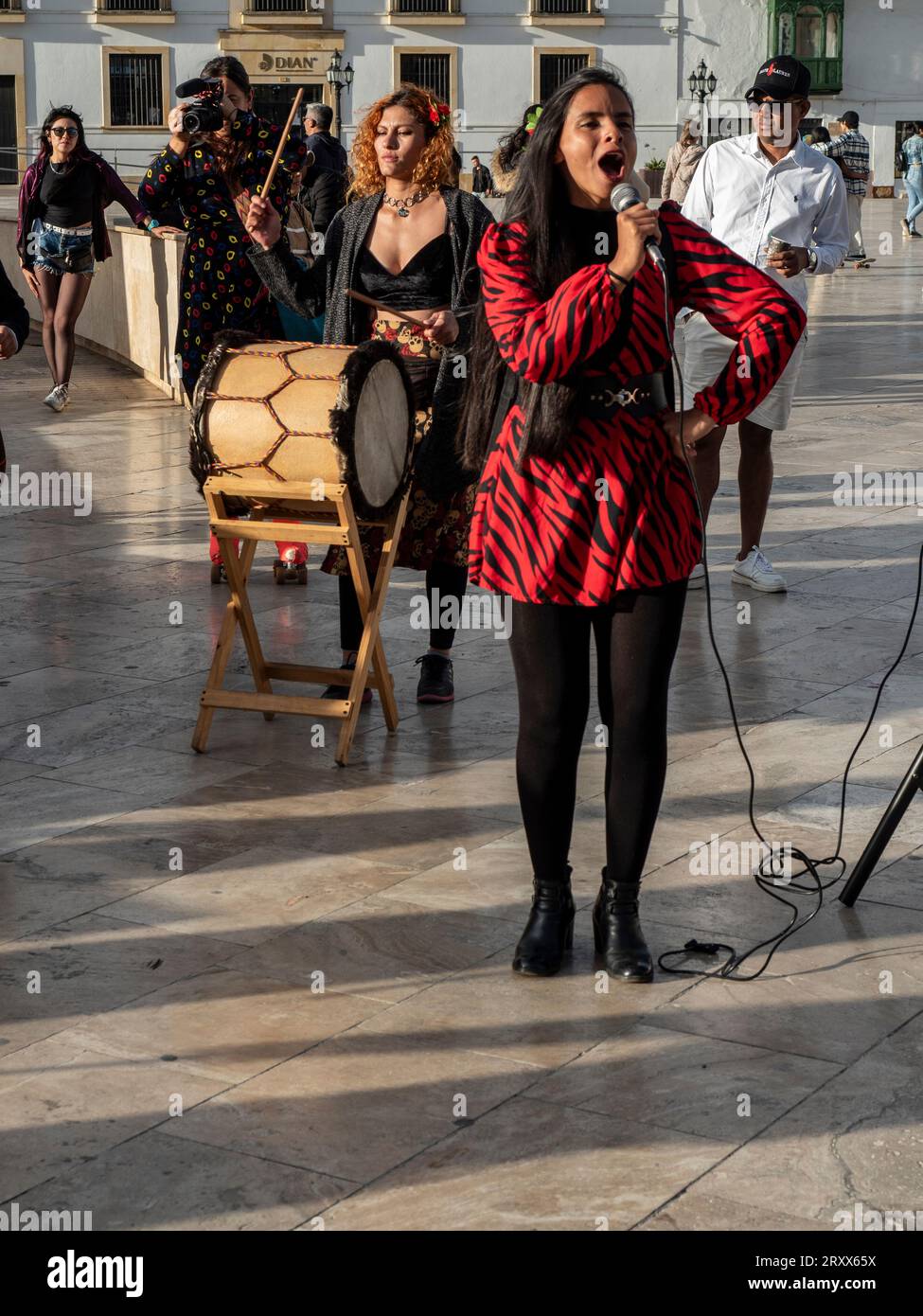 Cantante di musica tradizionale colombiana. Tunja, Boyacá, Colombia, Sud America. Foto Stock