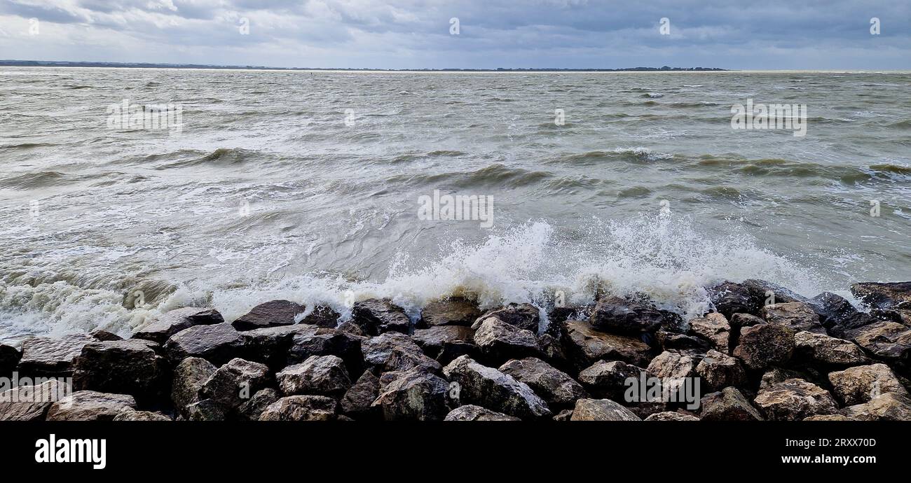 Baia della somme con marea crescente, le Tréport, somme, Hauts-de-France, Francia Foto Stock