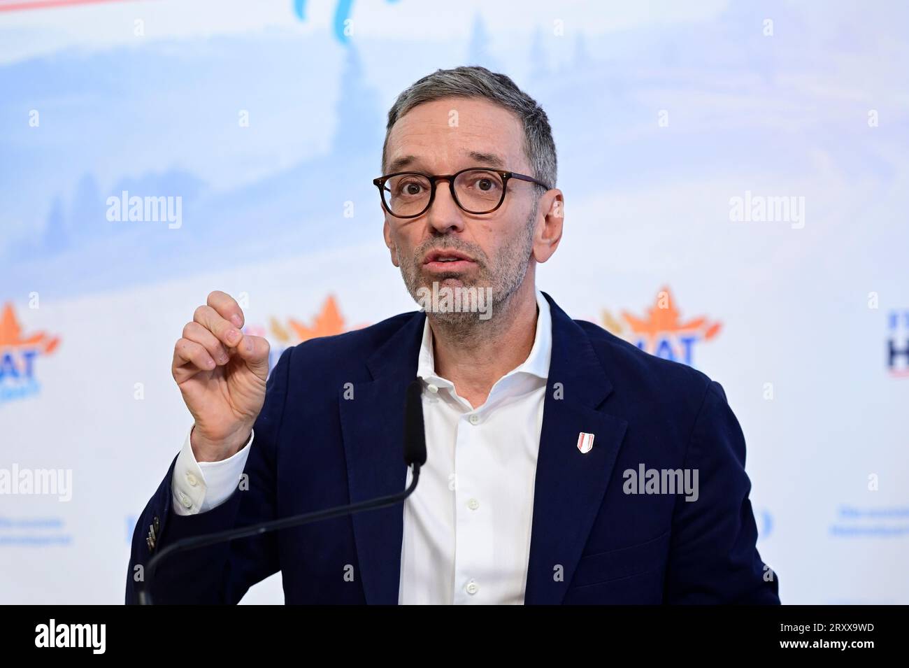 Vienna, Austria. 27 settembre 2023. Conferenza stampa con il presidente del partito federale FPÖ Herbert Kickl. Argomento: “Presentazione dell’offensiva autunnale di FPÖ” Foto Stock