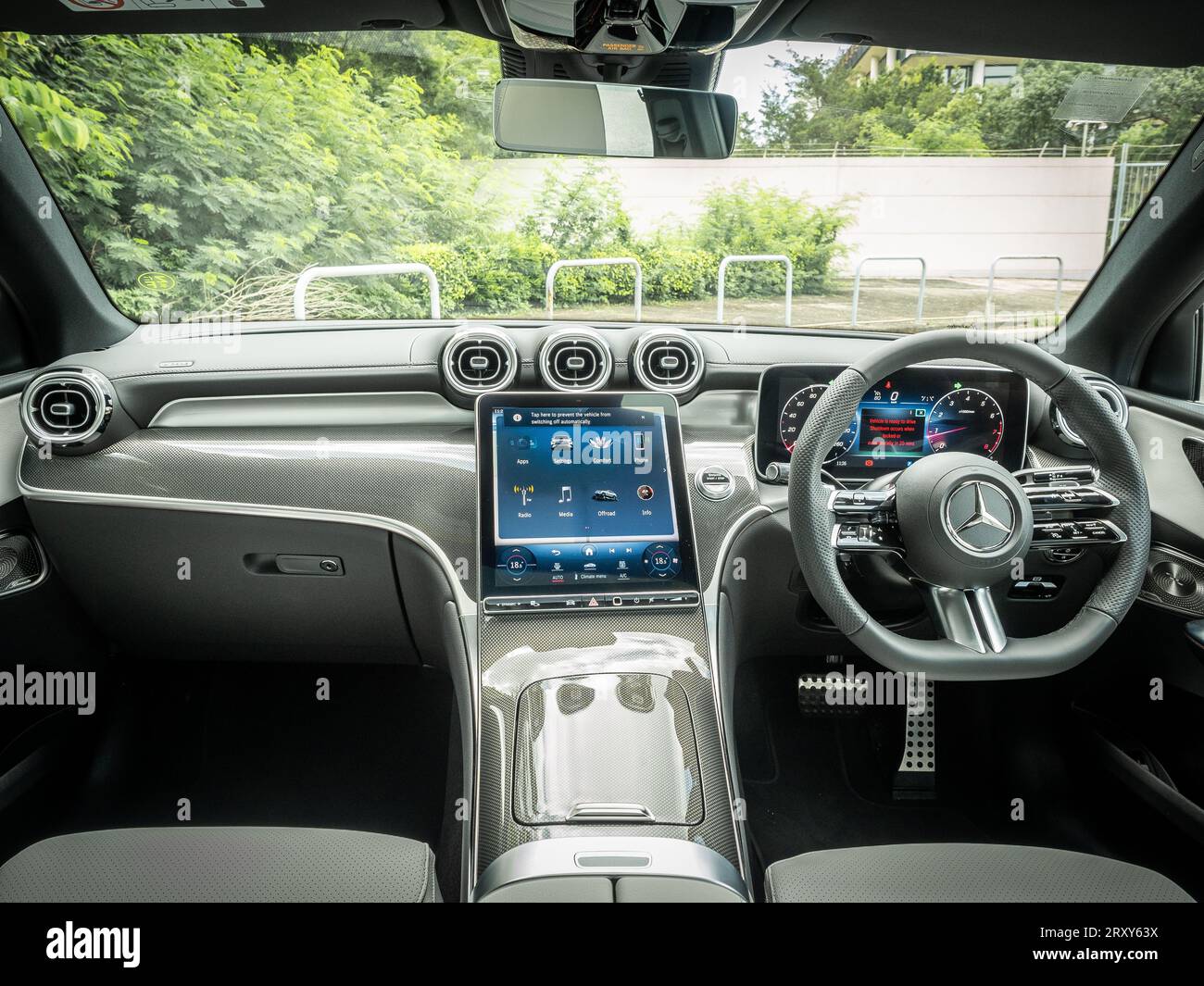 Hong Kong, Cina 16 agosto 2023 : Mercedes-Benz GLC SUV 2023 Interior 16 agosto 2023 a Hong Kong. Foto Stock