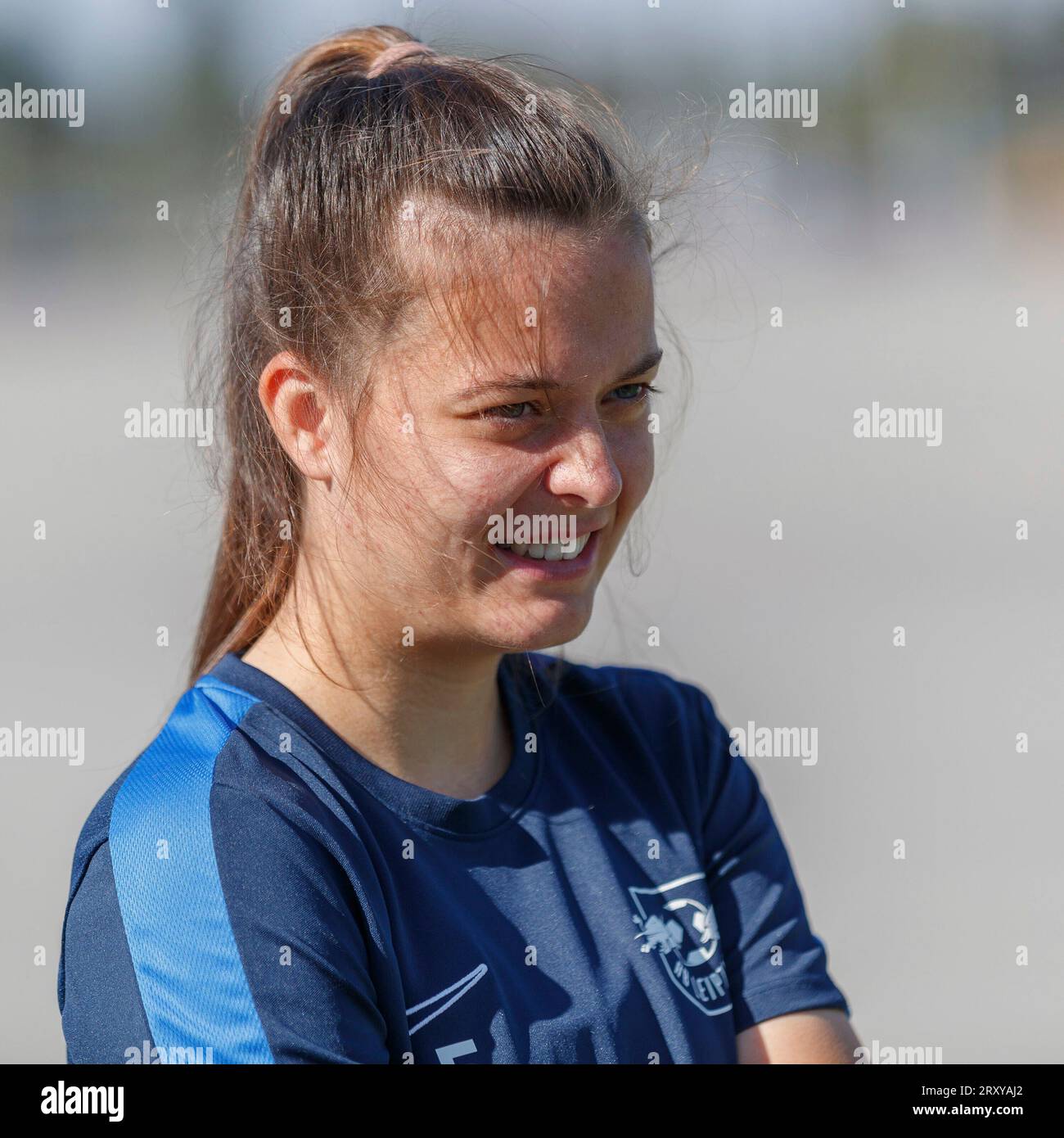 Josefine Schaller (RB Leipzig, 3); Porträt, Einzelbild, 25.09.2023, Lipsia (Deutschland), Fussball, Google Pixel Frauen-Bundesliga, Medienevent RB Leipzig Frauen und DHL, LE NORMATIVE DFB/DFL VIETANO L'USO DI FOTOGRAFIE COME SEQUENZE DI IMMAGINI E/O QUASI-VIDEO. Foto Stock