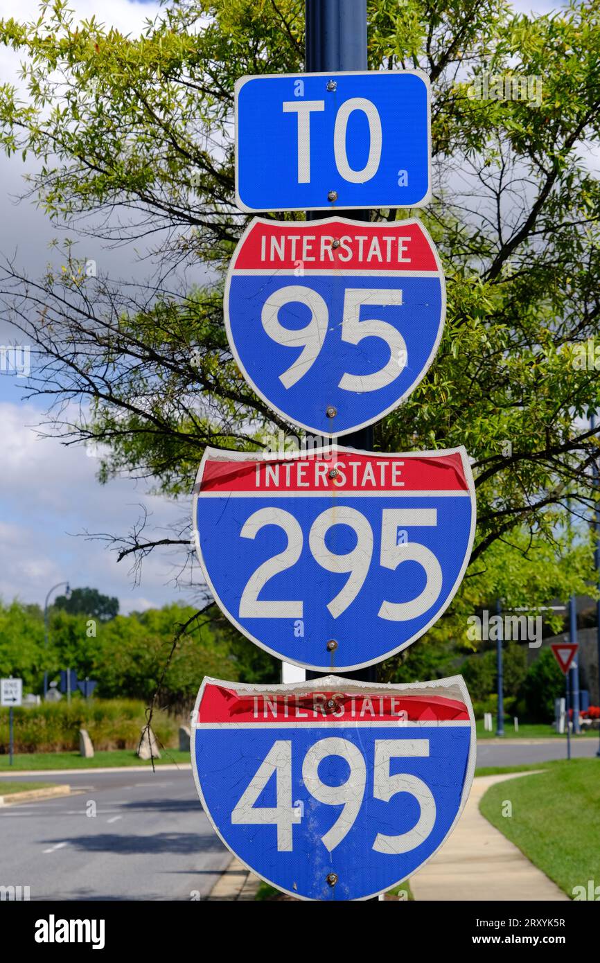 Segui le indicazioni stradali per le Interstate 95, 295 e 495 nei pressi di Washington, DC Foto Stock