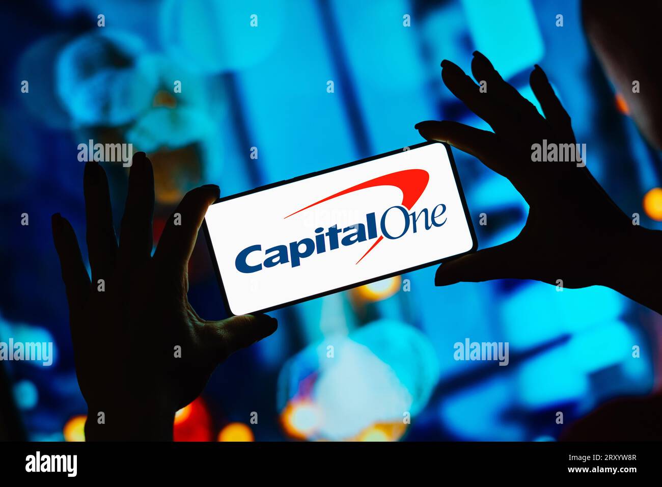 27 settembre 2023, Brasile: In questa foto, il logo Capital One viene visualizzato sullo schermo di uno smartphone. (Immagine di credito: © Rafael Henrique/SOPA Images via ZUMA Press Wire) SOLO USO EDITORIALE! Non per USO commerciale! Foto Stock