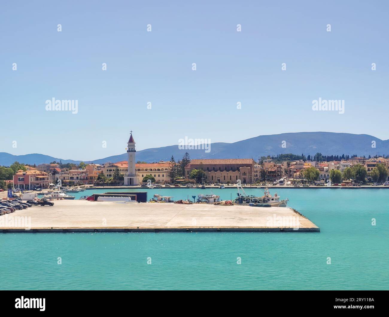 Porto principale di Zante in Grecia. Una famosa destinazione turistica. Foto Stock