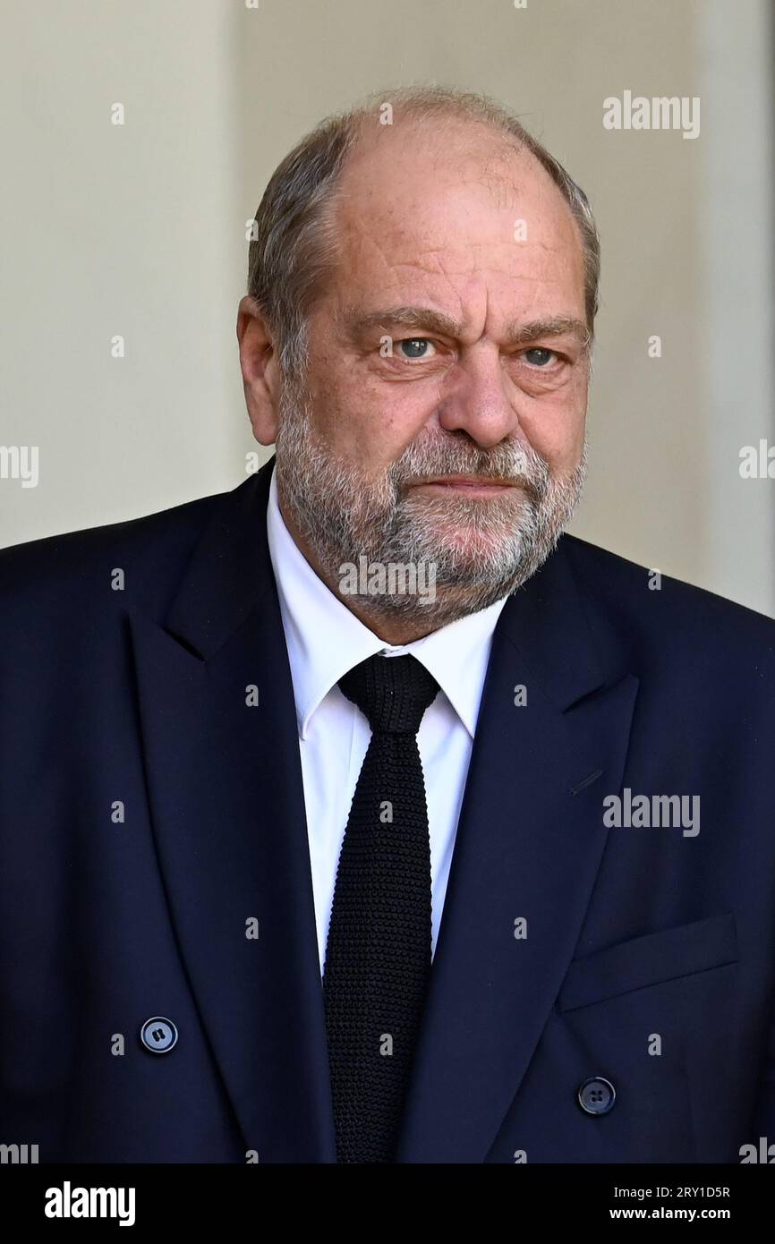 Julien Mattia / le Pictorium - al termine della riunione del Consiglio dei ministri del 27 settembre 2023. - 27/09/2023 - Francia / Ile-de-France (regione) / Parigi - il Ministro della giustizia Eric dupond-Moretti uscente dal Consiglio dei ministri, all'Elysee, 27 settembre 2023 crediti: LE PICTORIUM/Alamy Live News Foto Stock