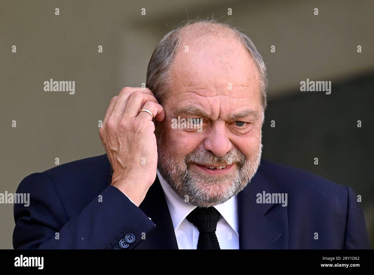 Julien Mattia / le Pictorium - al termine della riunione del Consiglio dei ministri del 27 settembre 2023. - 27/09/2023 - Francia / Ile-de-France (regione) / Parigi - il Ministro della giustizia Eric dupond-Moretti uscente dal Consiglio dei ministri, all'Elysee, 27 settembre 2023 crediti: LE PICTORIUM/Alamy Live News Foto Stock