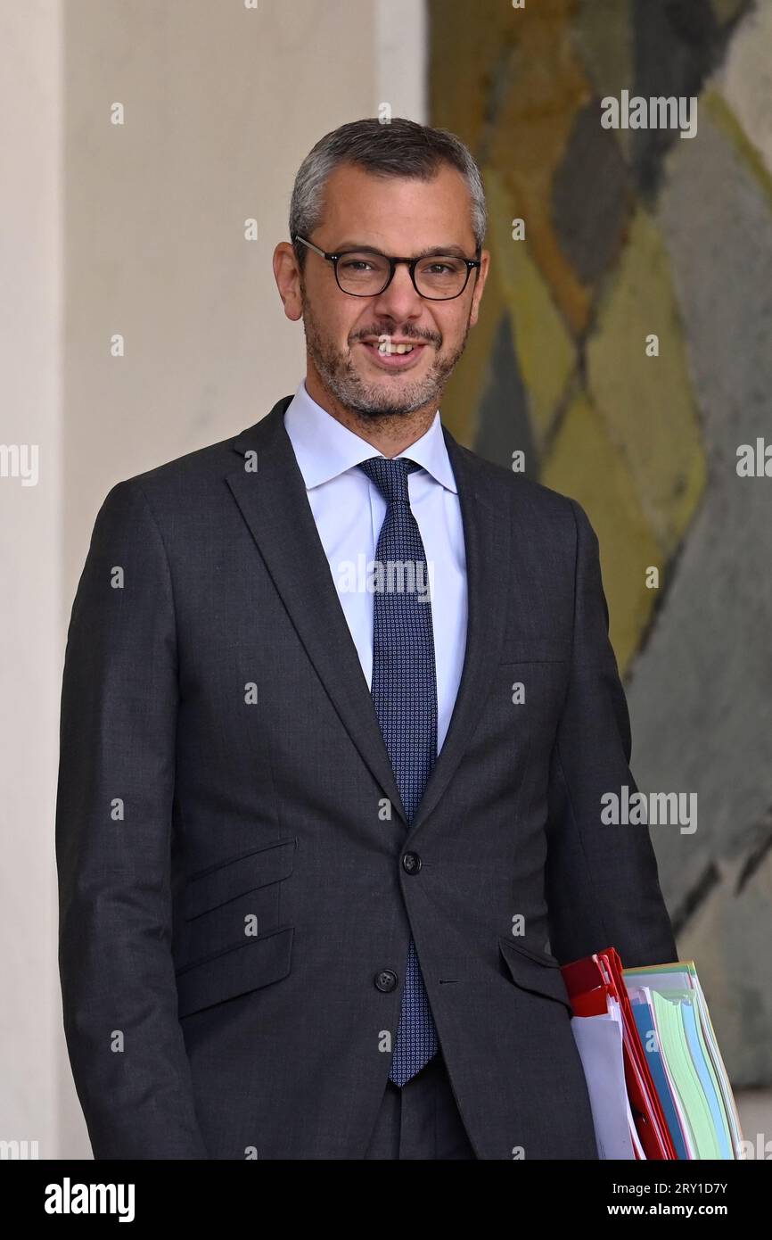 Julien Mattia / le Pictorium - al termine della riunione del Consiglio dei ministri del 27 settembre 2023. - 27/09/2023 - Francia / Ile-de-France (regione) / Parigi - il segretario generale dell'Elysee Alexis Kholer che esce dal Consiglio dei ministri all'Elysee, 27 settembre 2023. Crediti: LE PICTORIUM/Alamy Live News Foto Stock